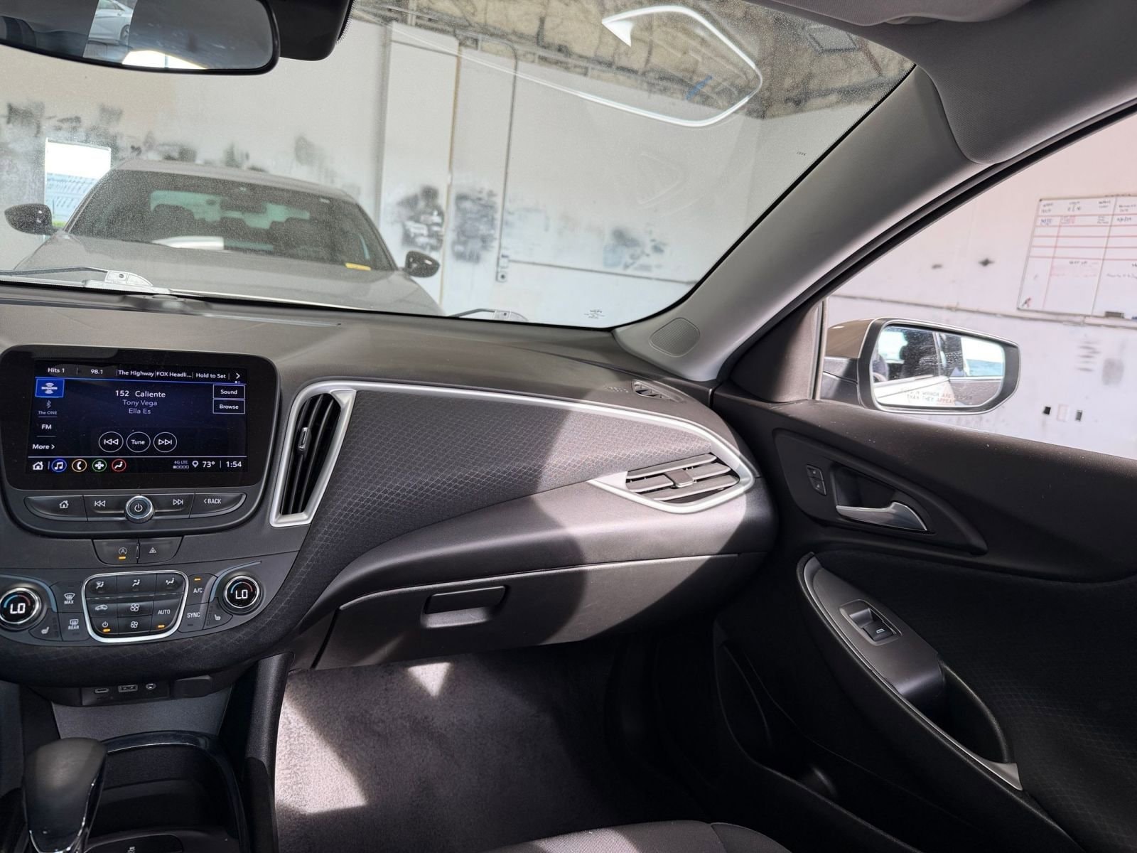 Thumbnail: 2023 Chevrolet Malibu - 35