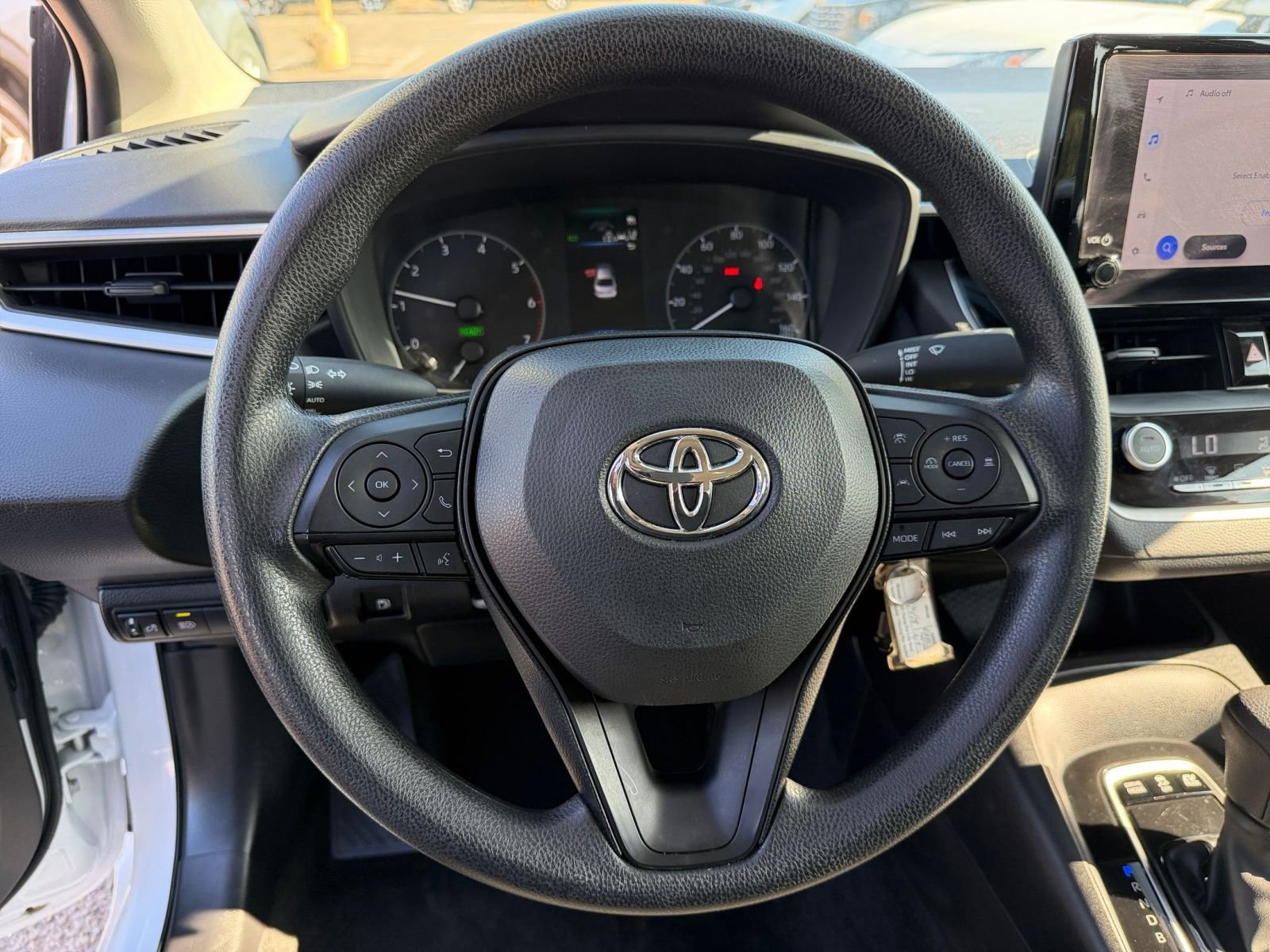 Thumbnail: 2025 Toyota Corolla - 25