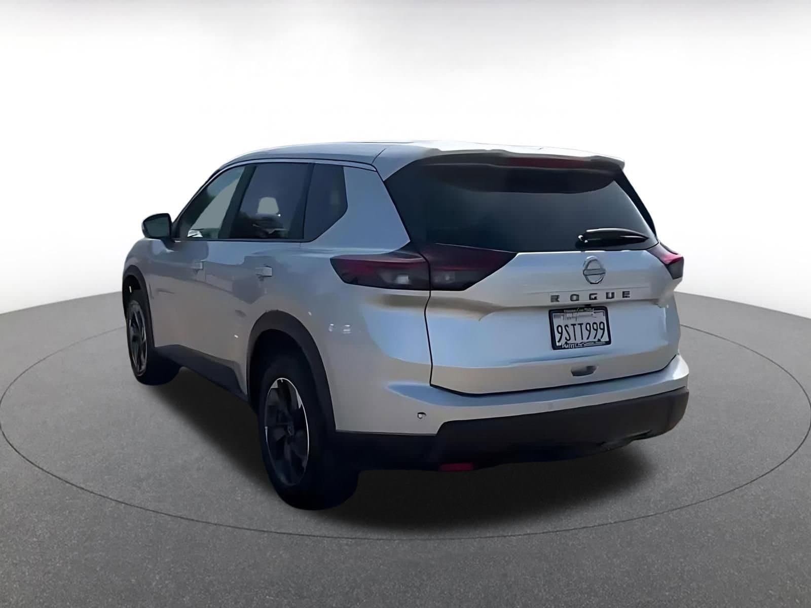 Thumbnail: 2025 Nissan Rogue - 11