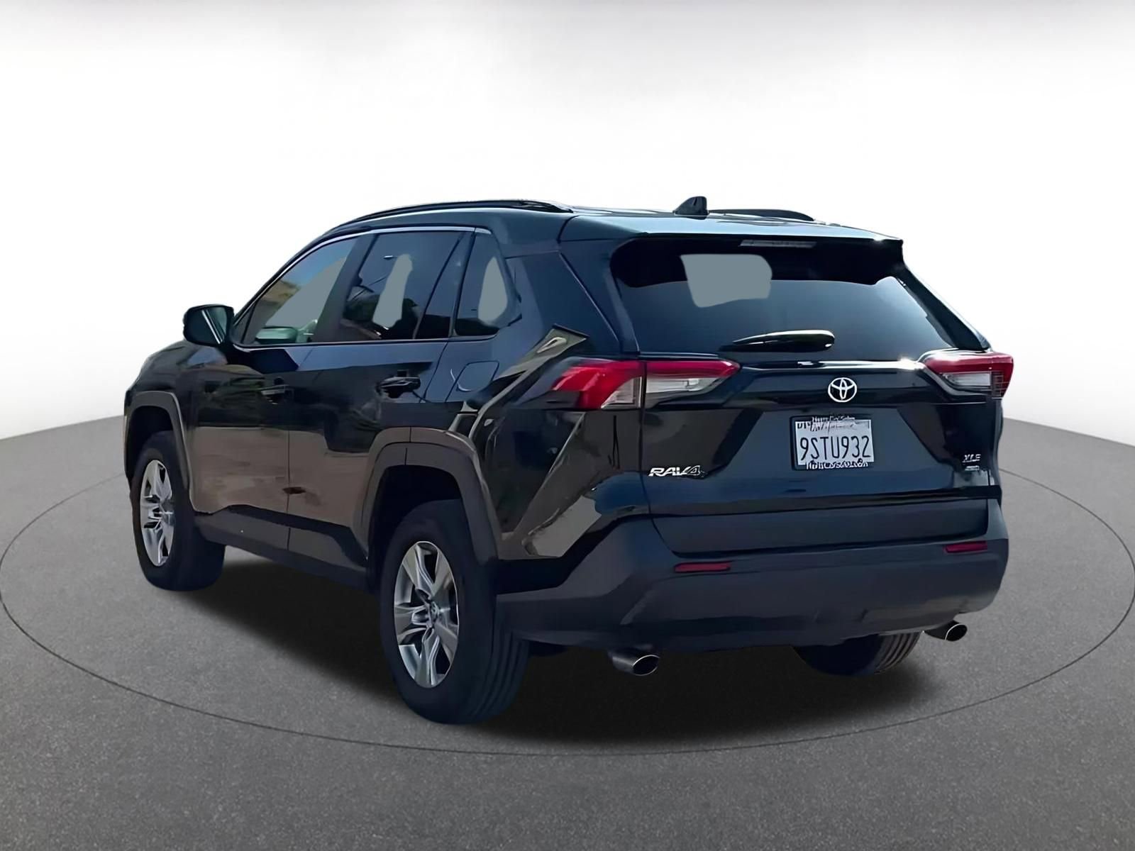 Thumbnail: 2025 Toyota RAV4 - 10