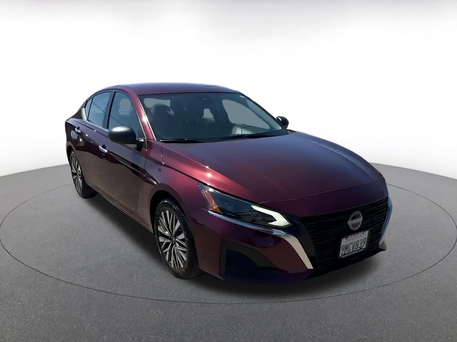 Thumbnail: 2024 Nissan Altima - 3