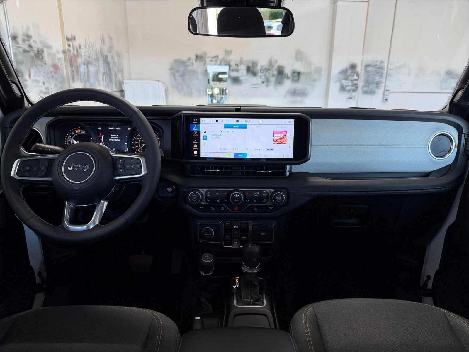 Thumbnail: 2025 Jeep Wrangler - 32