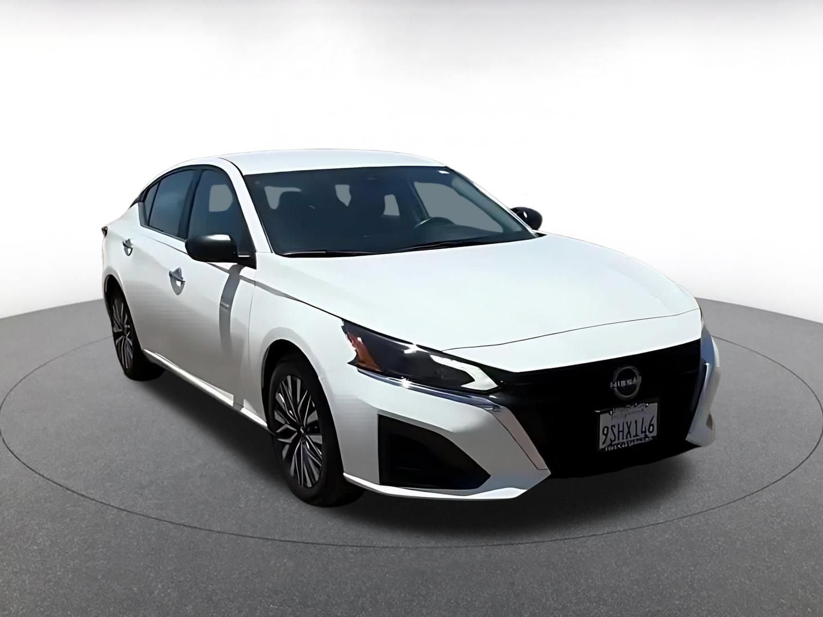 Thumbnail: 2025 Nissan Altima - 3