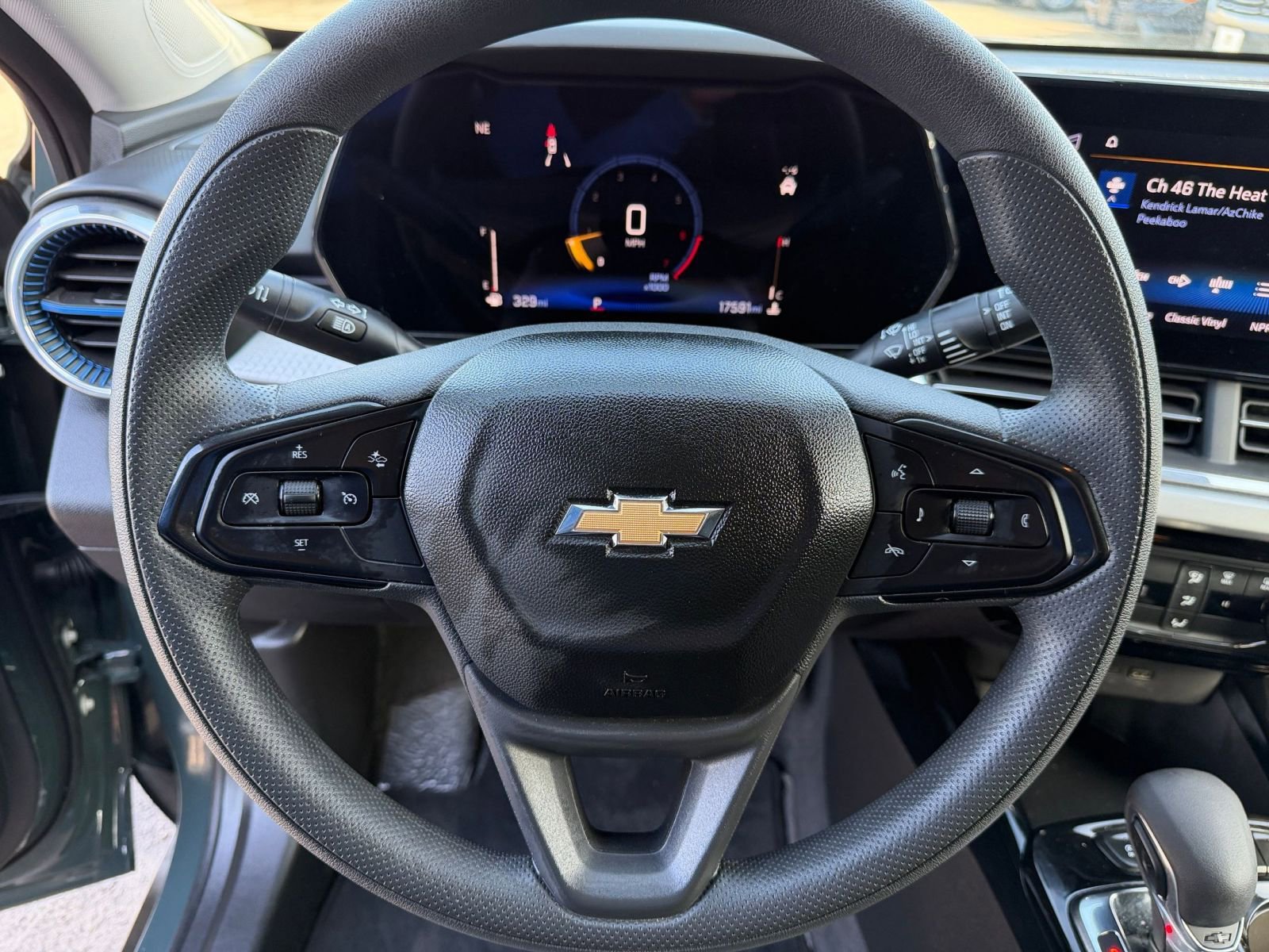 Thumbnail: 2025 Chevrolet Trax - 25