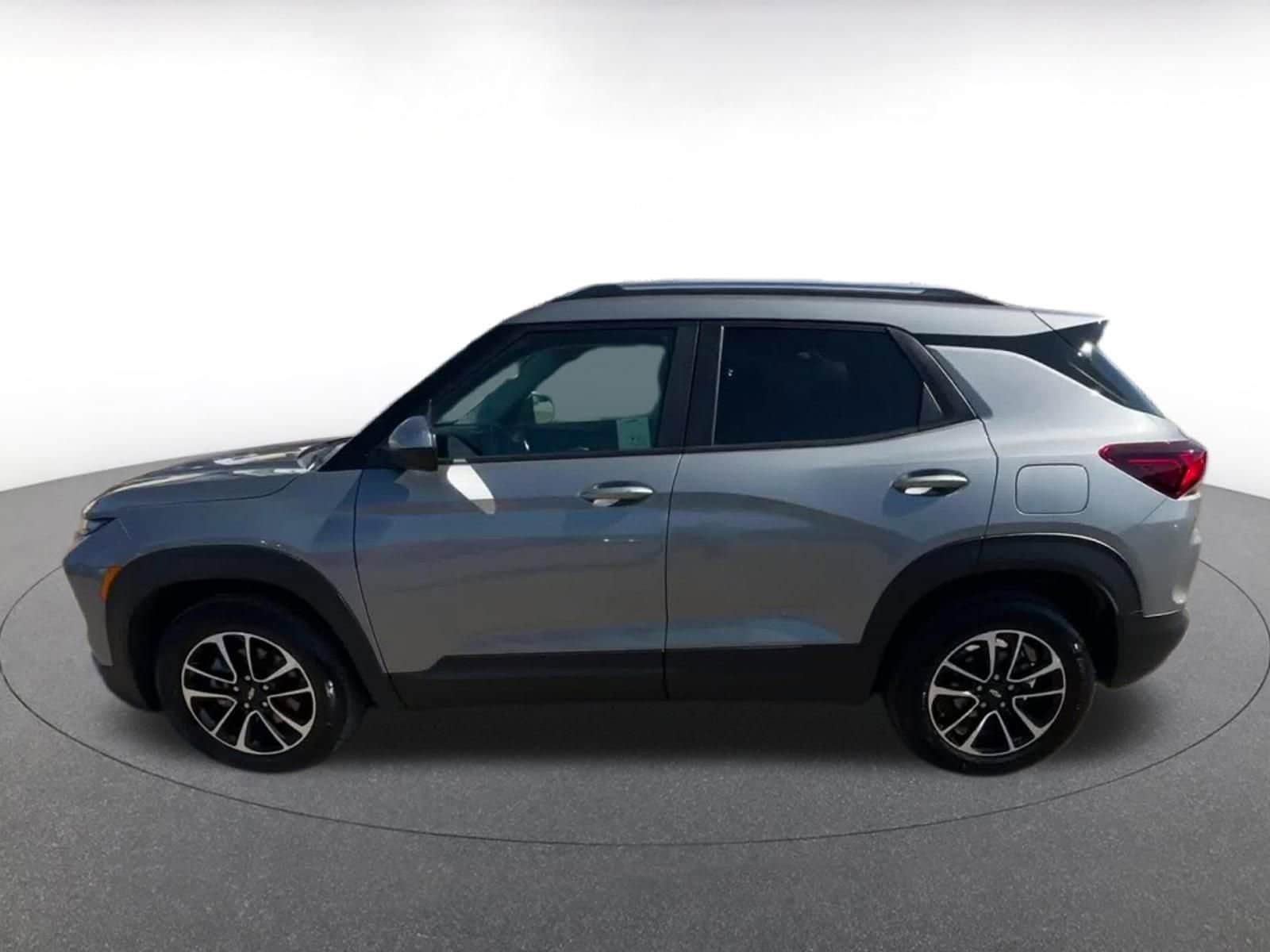 Thumbnail: 2025 Chevrolet TrailBlazer - 9