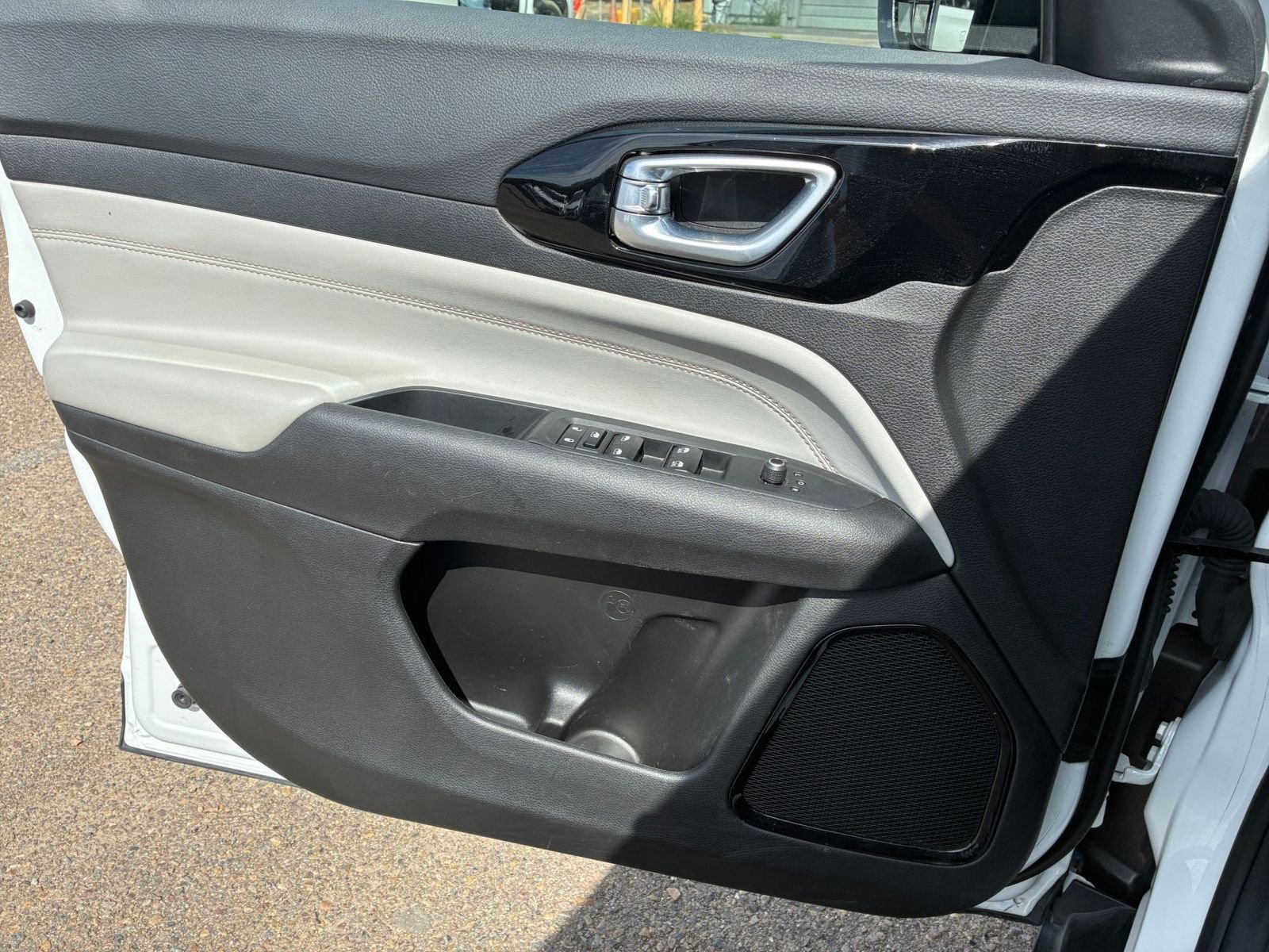 Thumbnail: 2025 Jeep Compass - 18