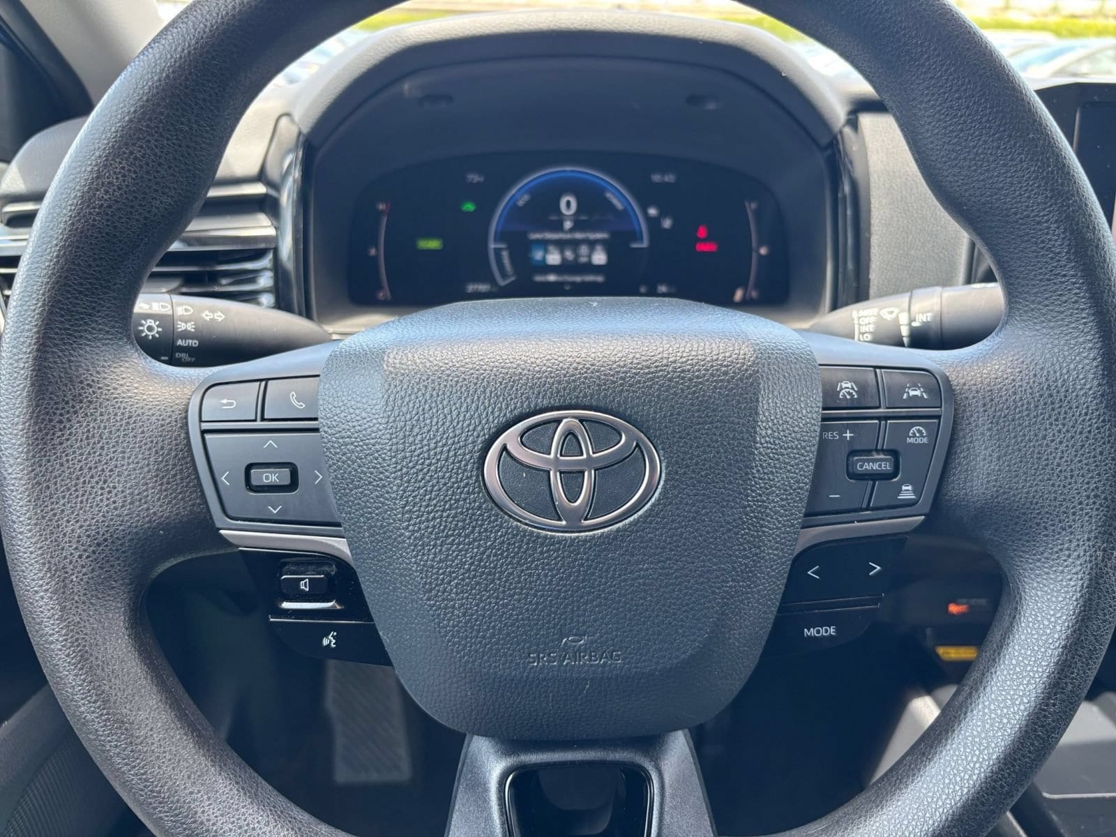 Thumbnail: 2025 Toyota Camry - 27