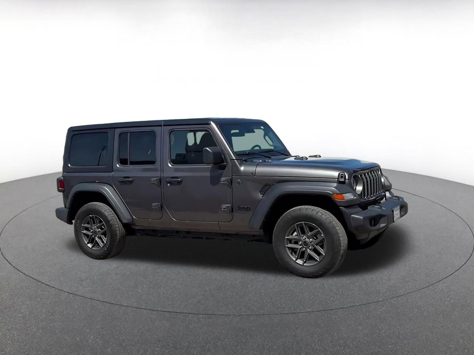 Thumbnail: 2025 Jeep Wrangler - 2