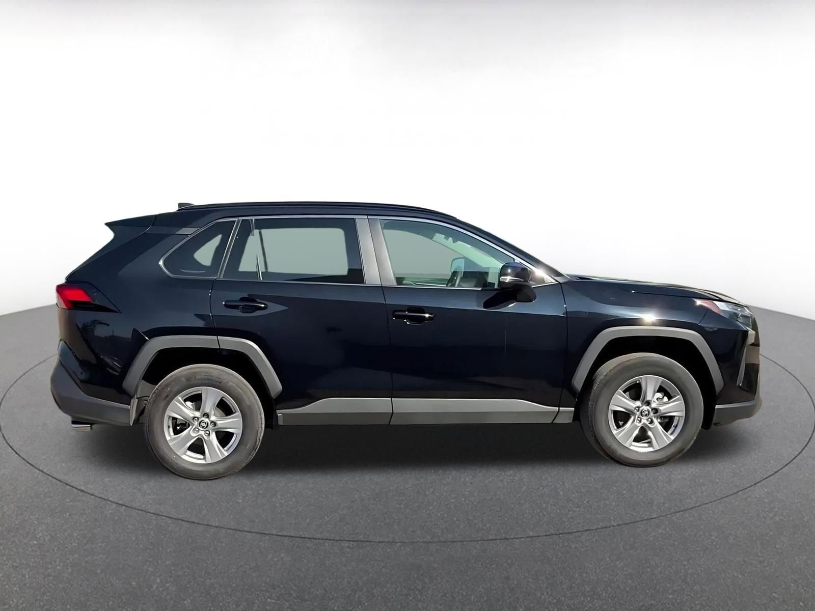 Thumbnail: 2025 Toyota RAV4 - 15