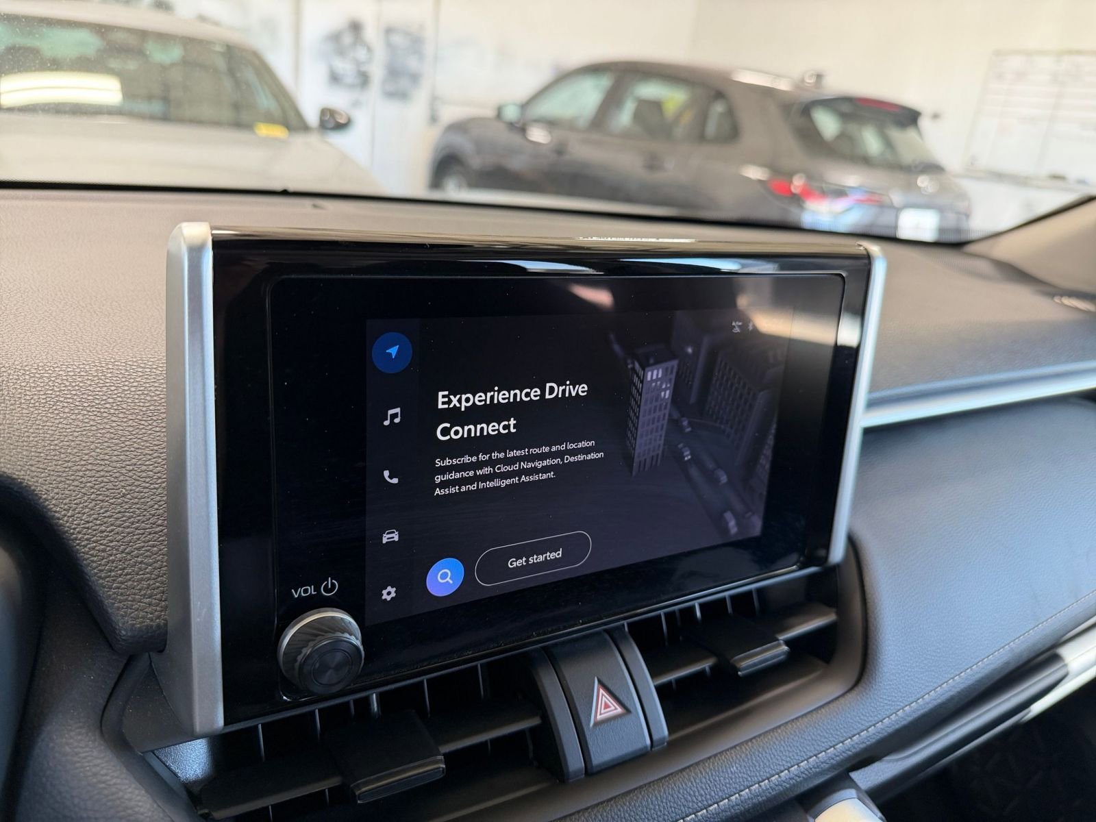 Thumbnail: 2025 Toyota RAV4 - 21