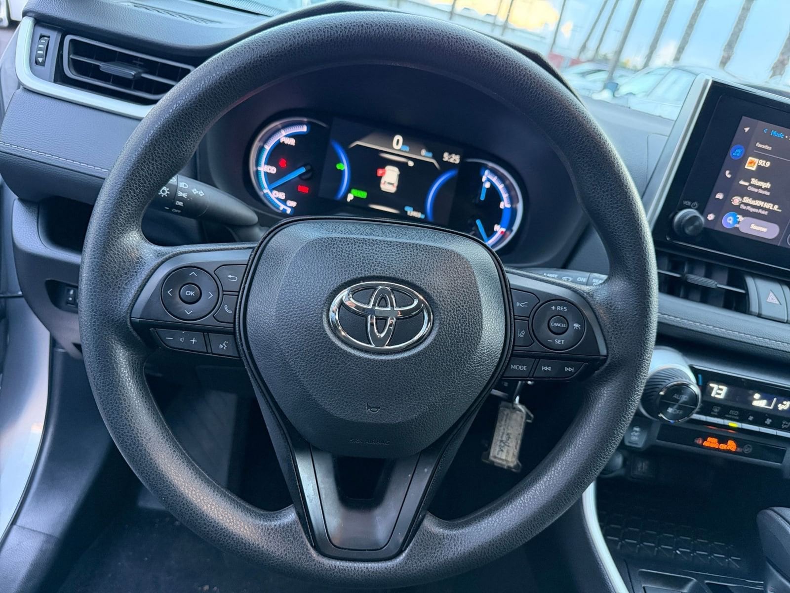 Thumbnail: 2025 Toyota RAV4 - 27