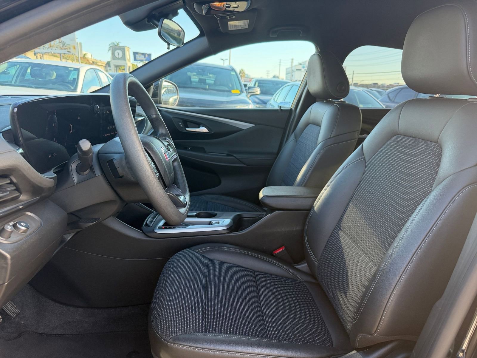 Thumbnail: 2025 Buick Envista - 24