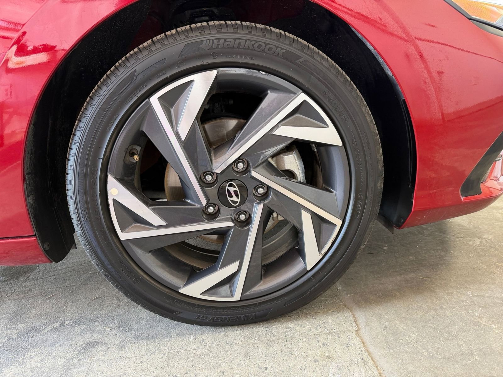 Thumbnail: 2025 Hyundai Elantra - 32