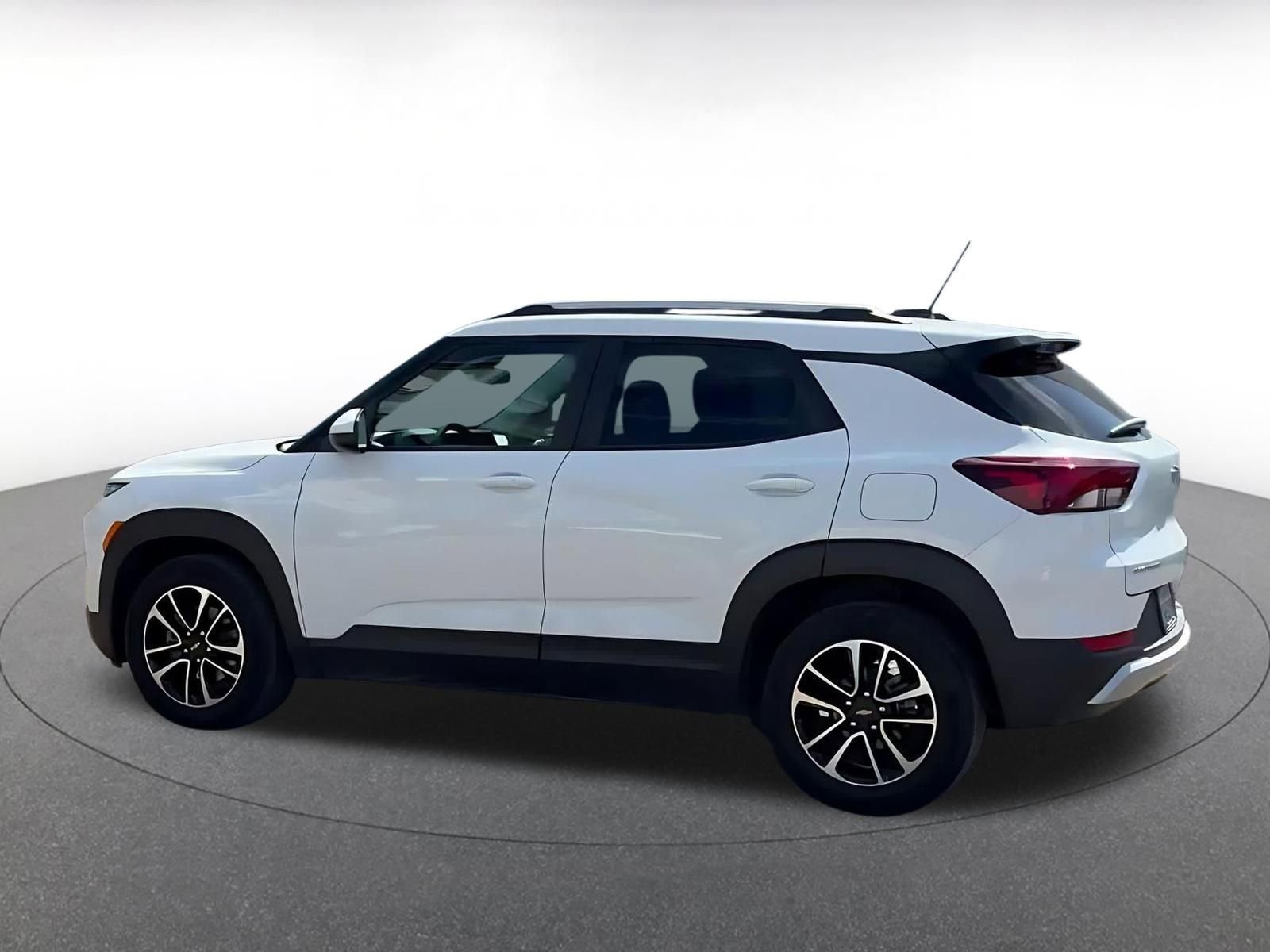 Thumbnail: 2025 Chevrolet TrailBlazer - 10
