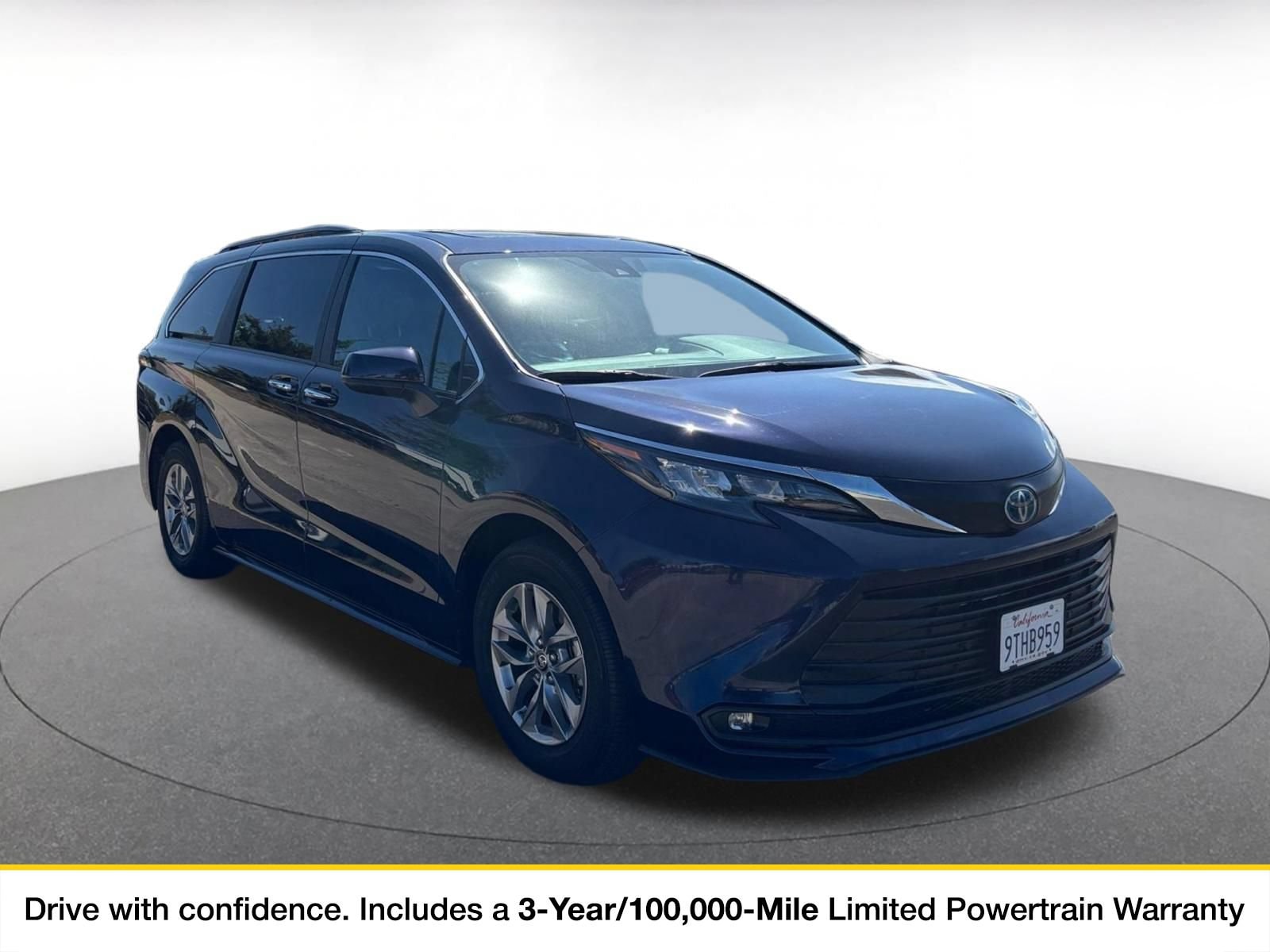 Thumbnail: 2025 Toyota Sienna - 1