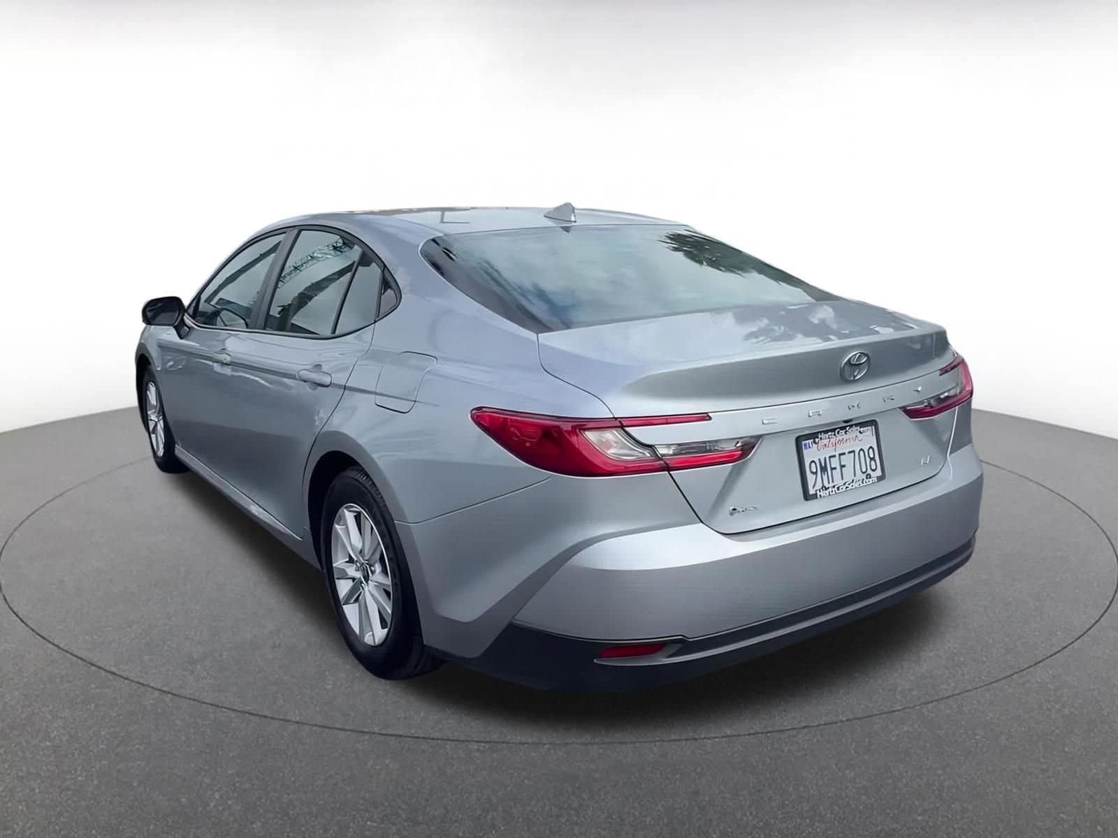 Thumbnail: 2025 Toyota Camry - 11