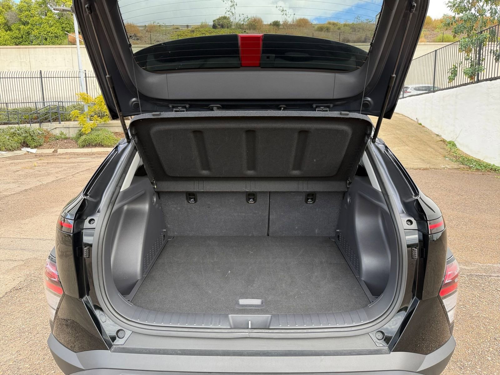 Thumbnail: 2025 Hyundai Kona - 31