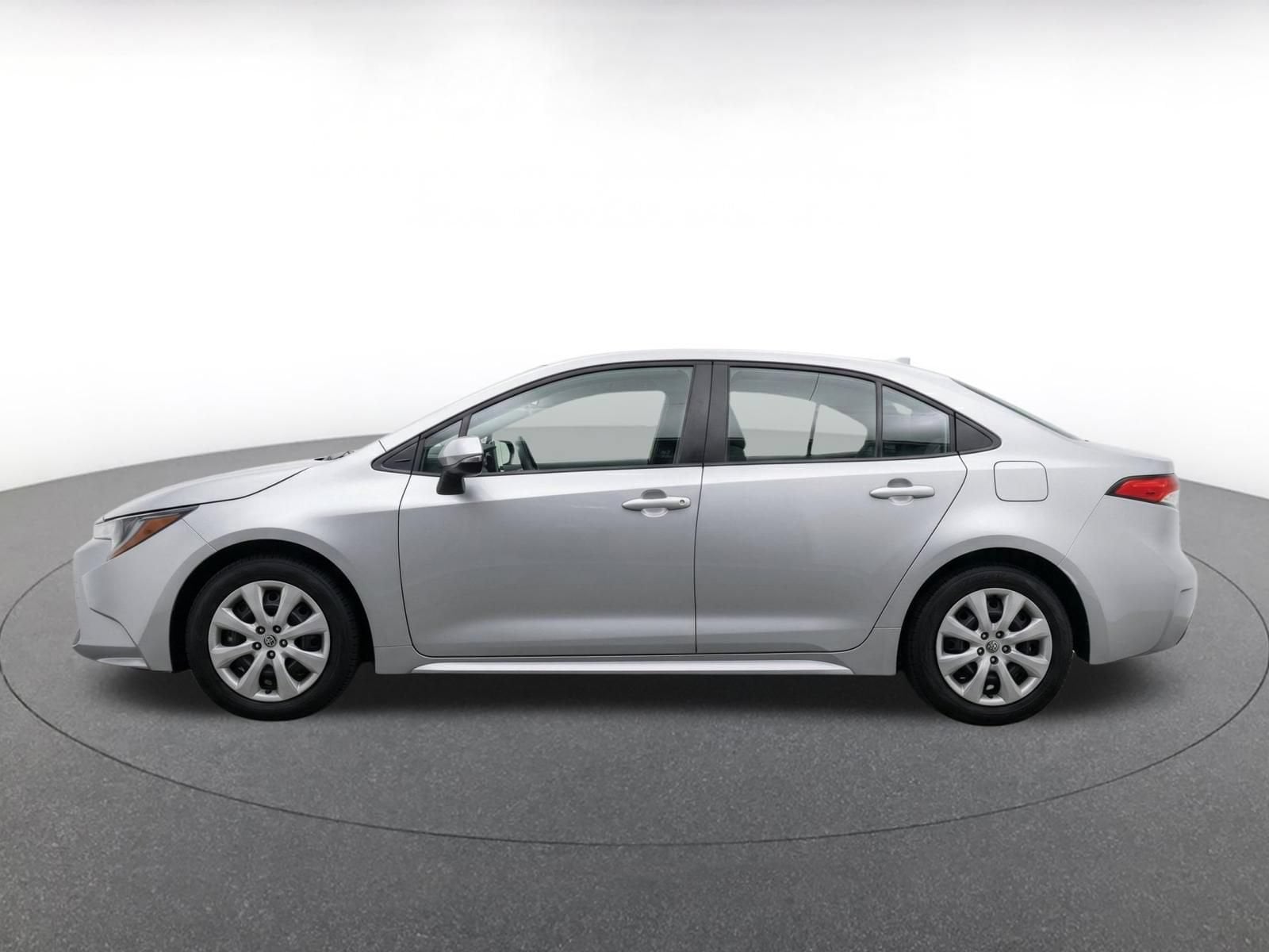 Thumbnail: 2025 Toyota Corolla - 4