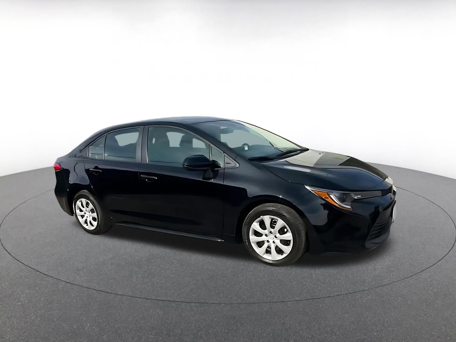 Thumbnail: 2025 Toyota Corolla - 2