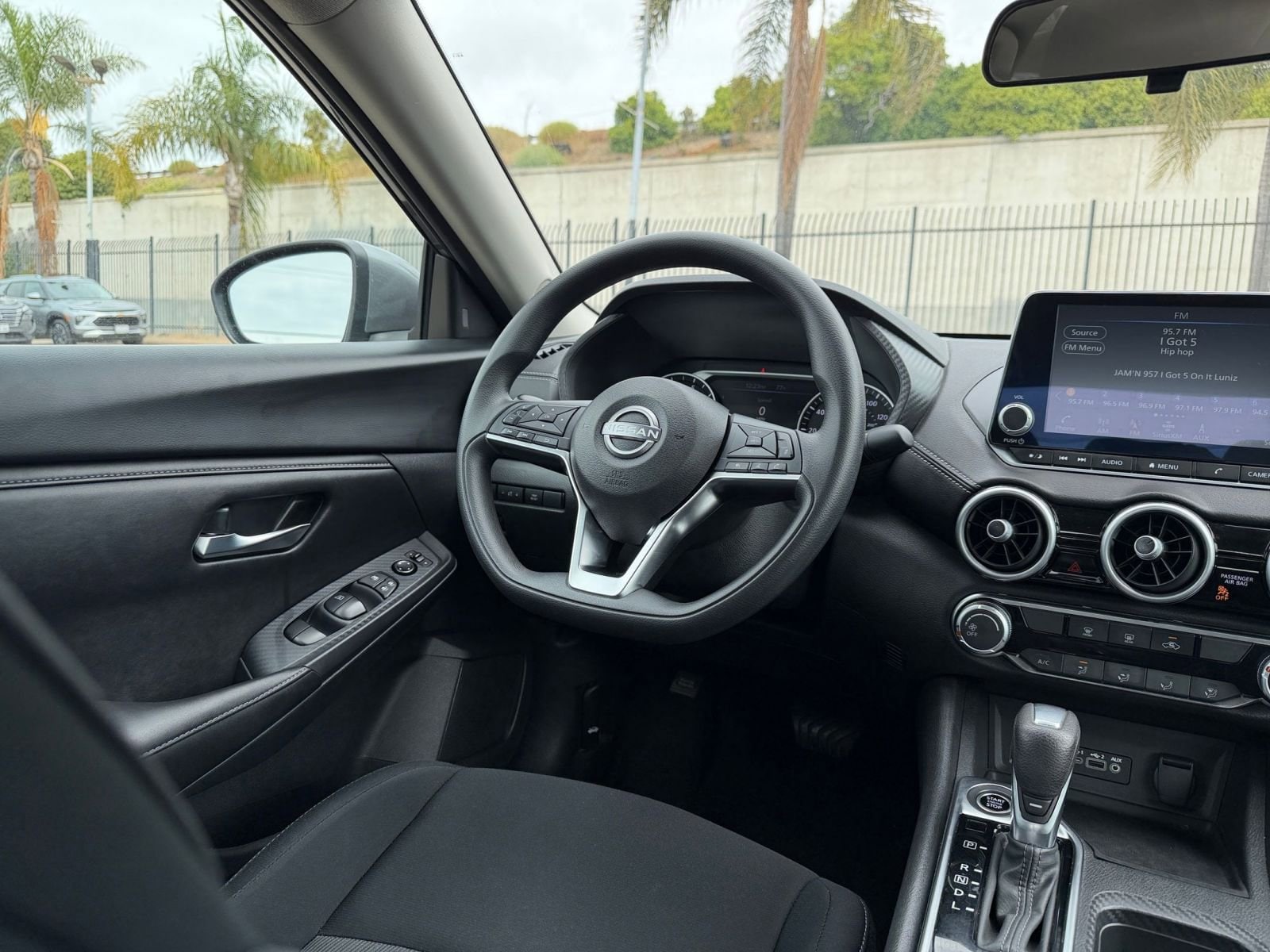 Thumbnail: 2024 Nissan Sentra - 32