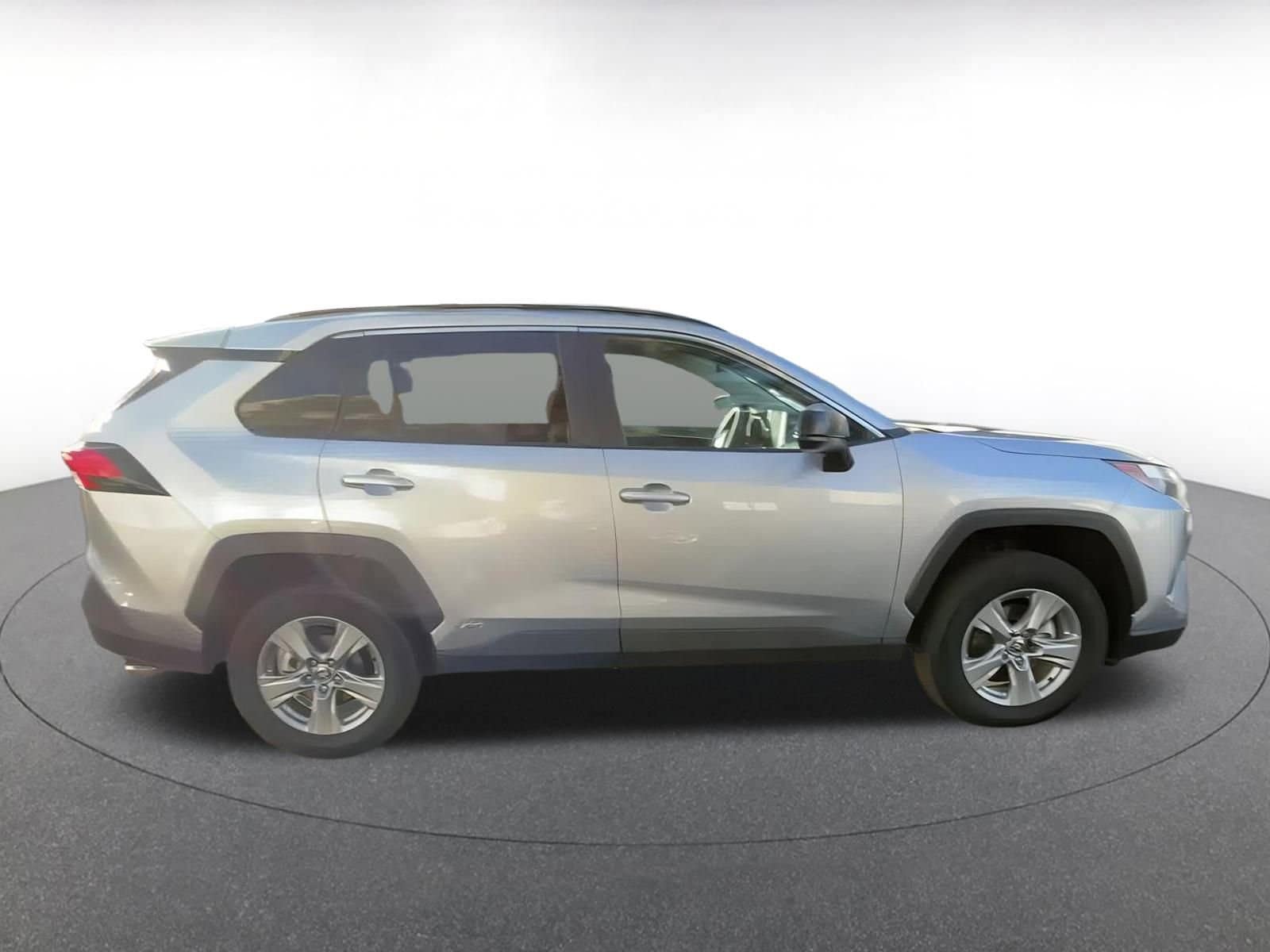 Thumbnail: 2025 Toyota RAV4 - 16