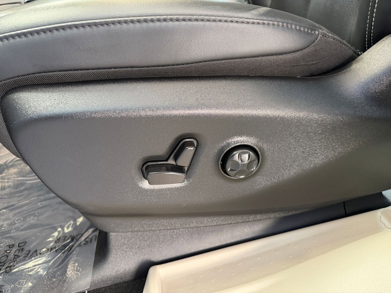 Thumbnail: 2024 Chrysler Pacifica - 23