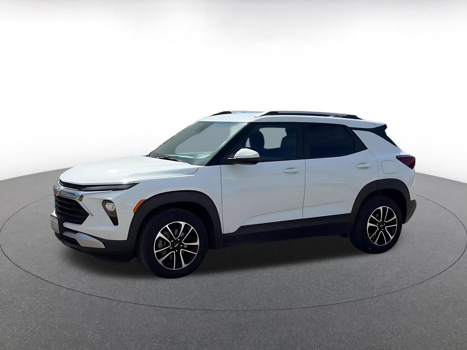 Thumbnail: 2025 Chevrolet TrailBlazer - 8