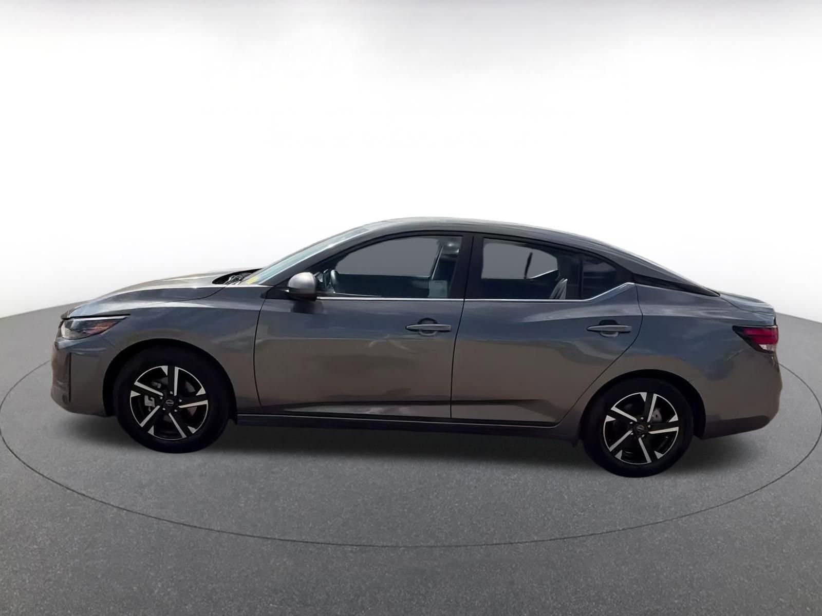 Thumbnail: 2025 Nissan Sentra - 9