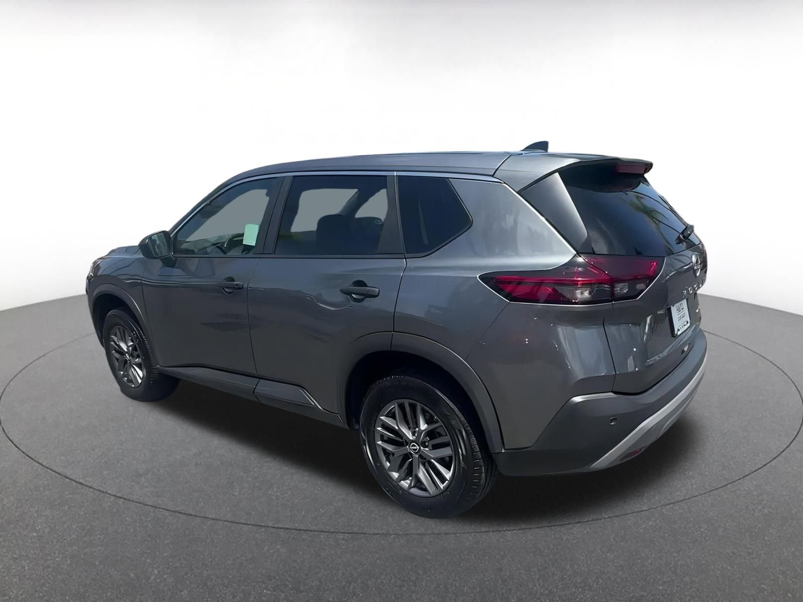 2023 Nissan Rogue S 10