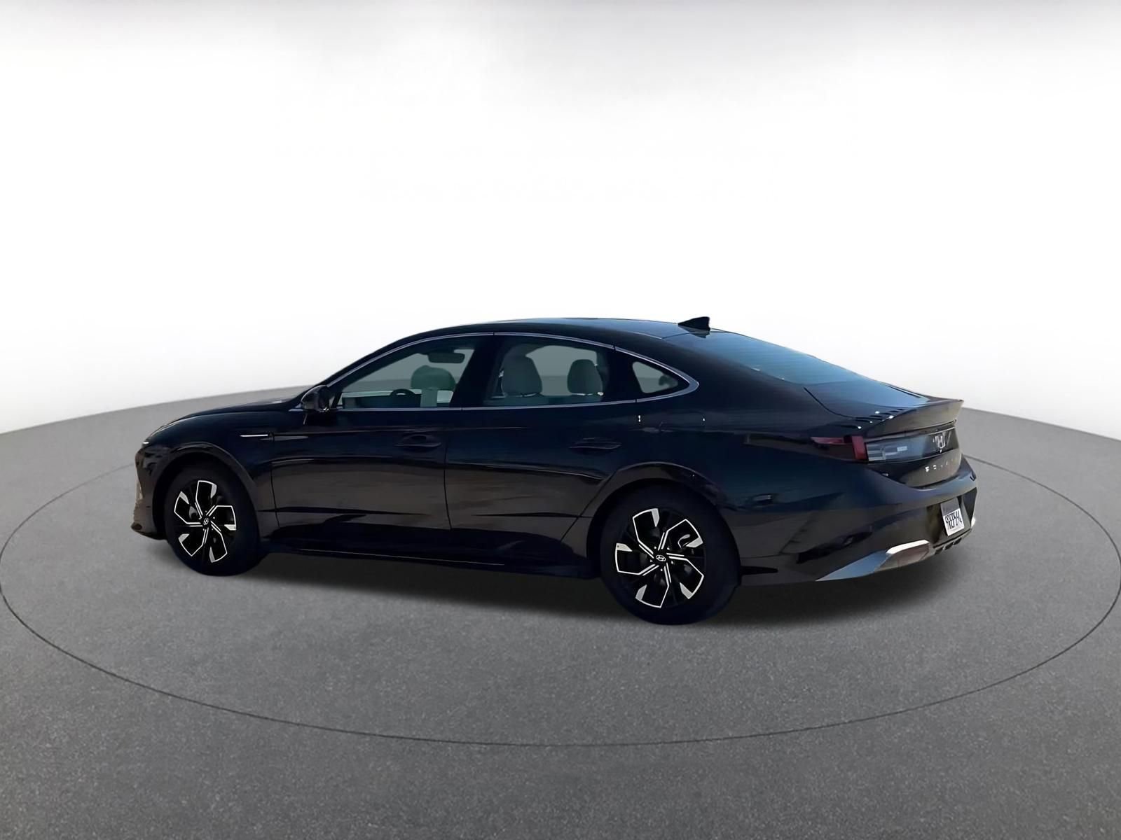 Thumbnail: 2025 Hyundai Sonata - 10