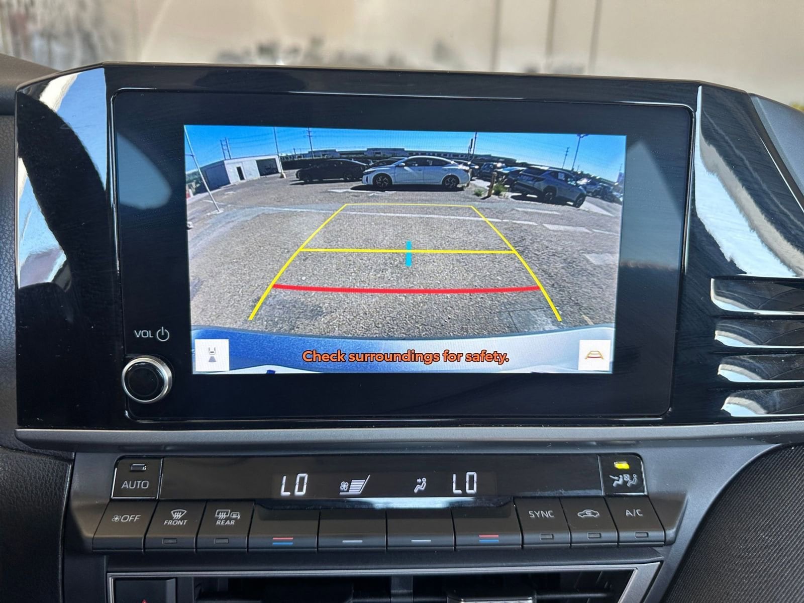 Thumbnail: 2025 Toyota Camry - 17