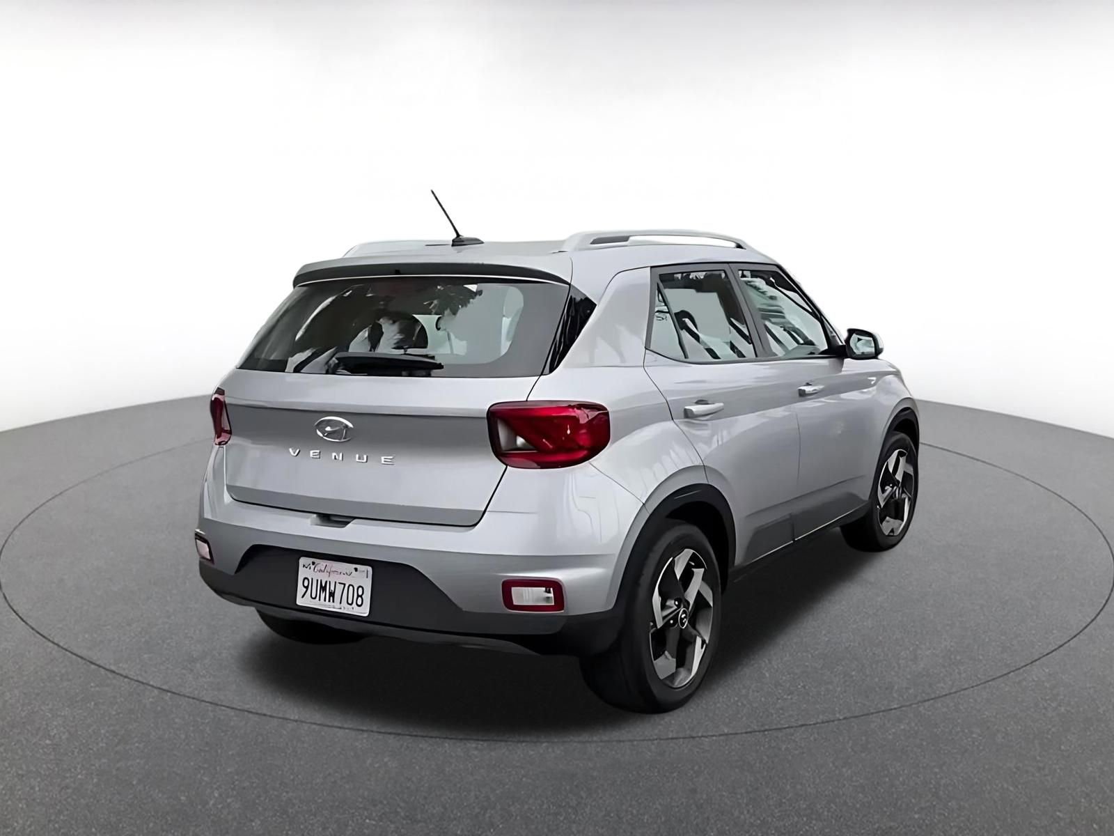 Thumbnail: 2025 Hyundai Venue - 15