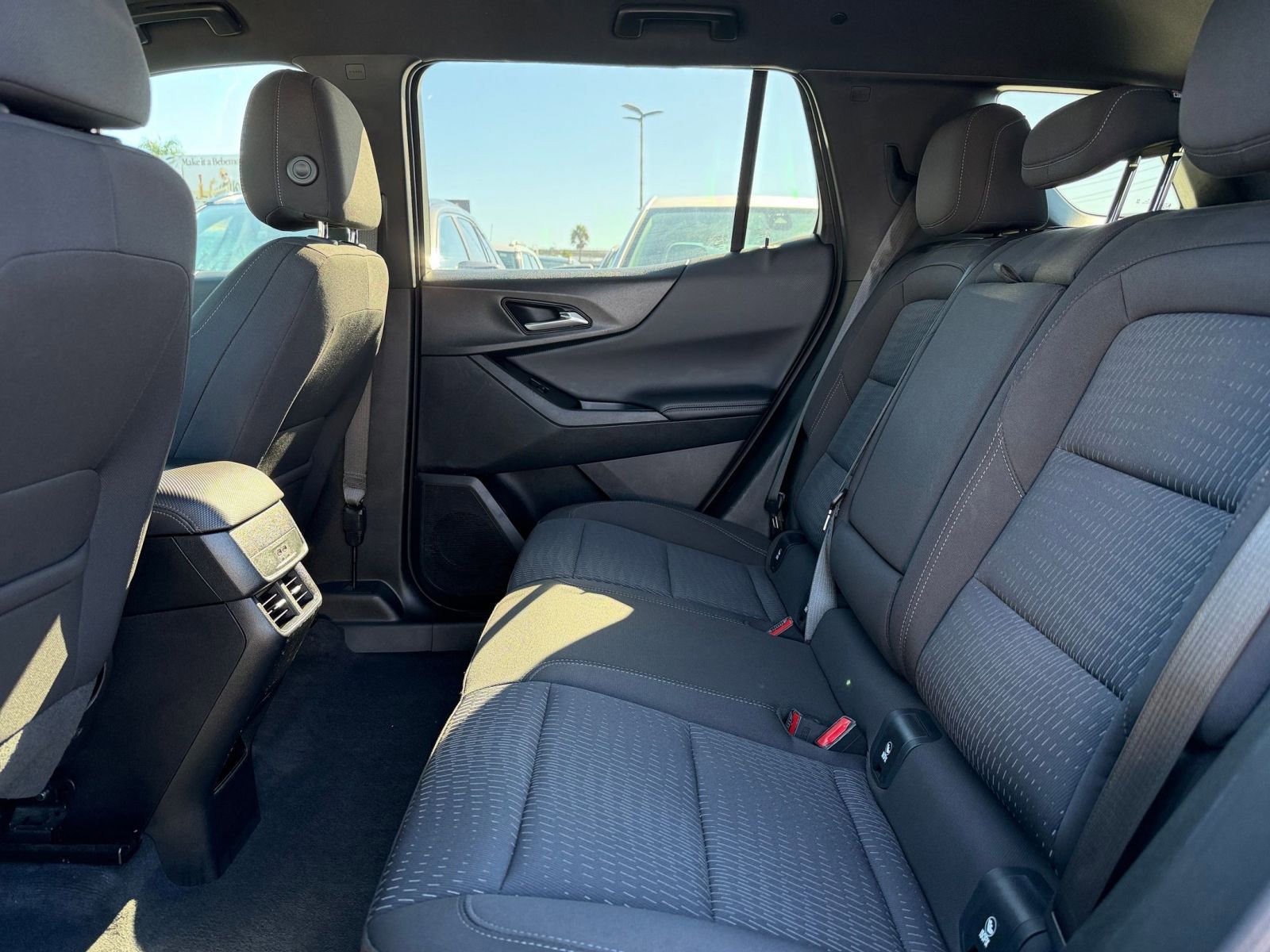 Thumbnail: 2025 Chevrolet Equinox - 24