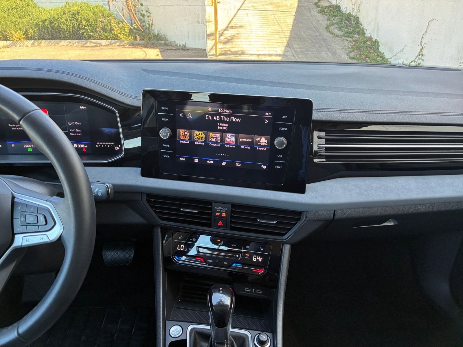 Thumbnail: 2025 Volkswagen Jetta - 17