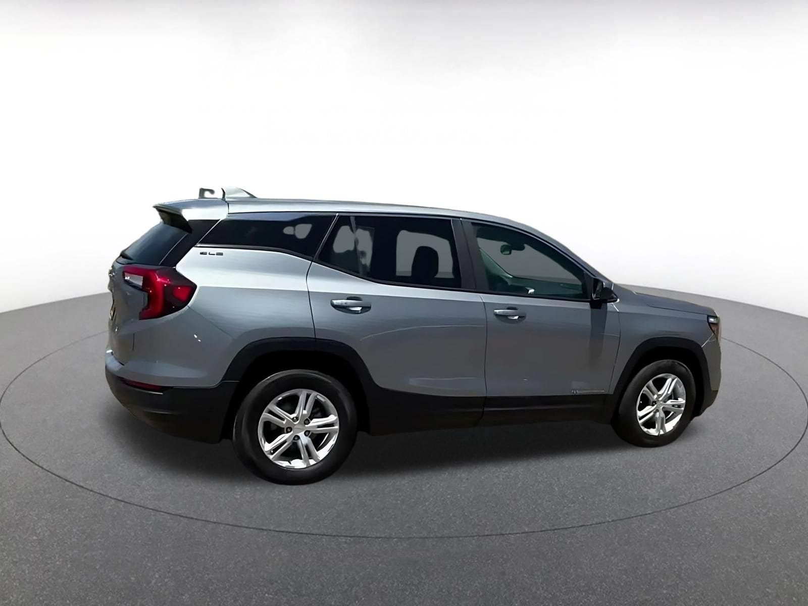 Thumbnail: 2024 GMC Terrain - 16