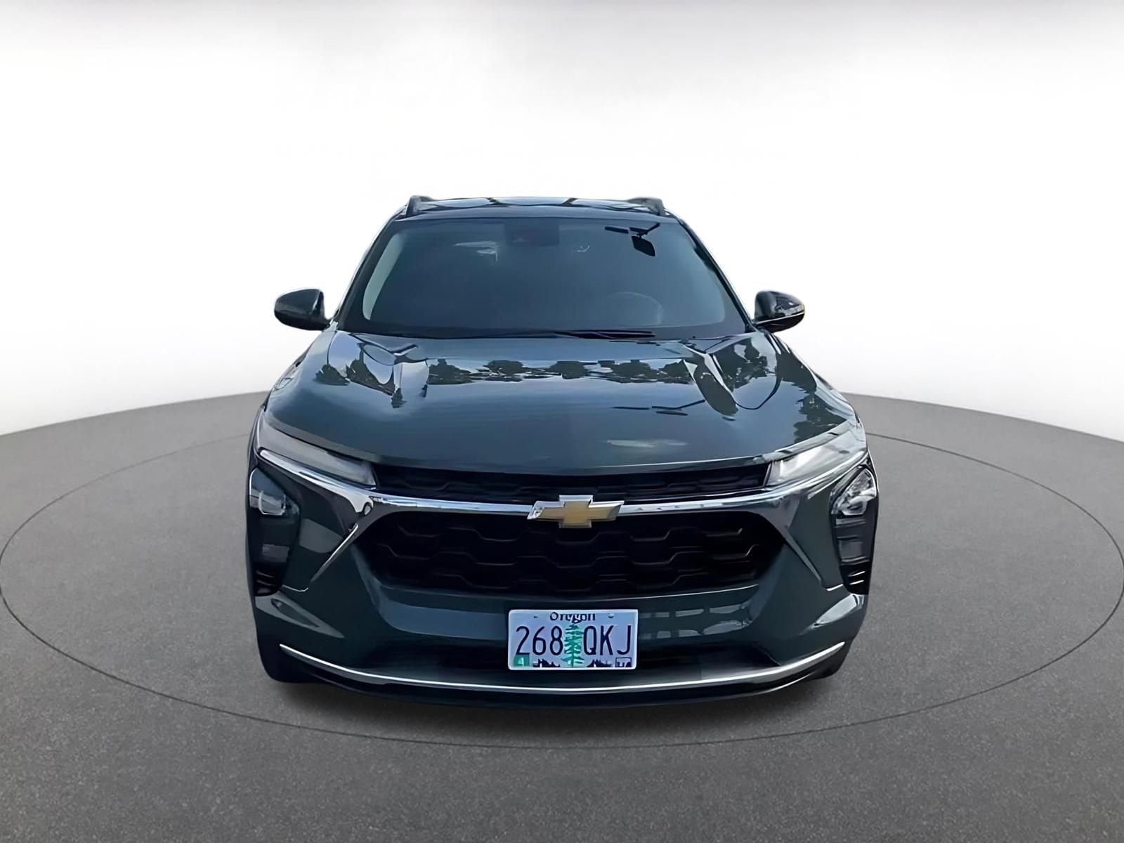 Thumbnail: 2025 Chevrolet Trax - 4