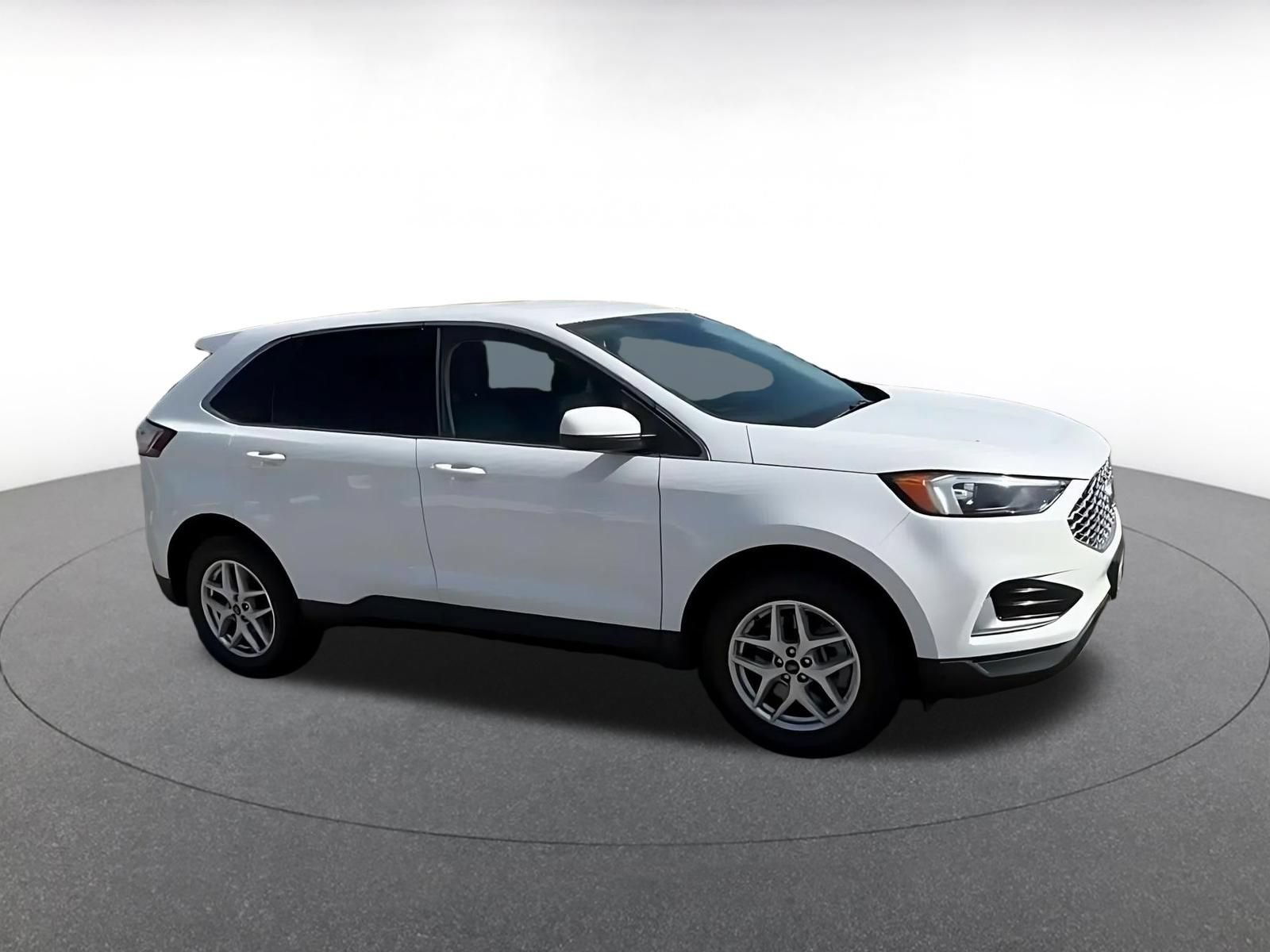 Thumbnail: 2024 Ford Edge - 2