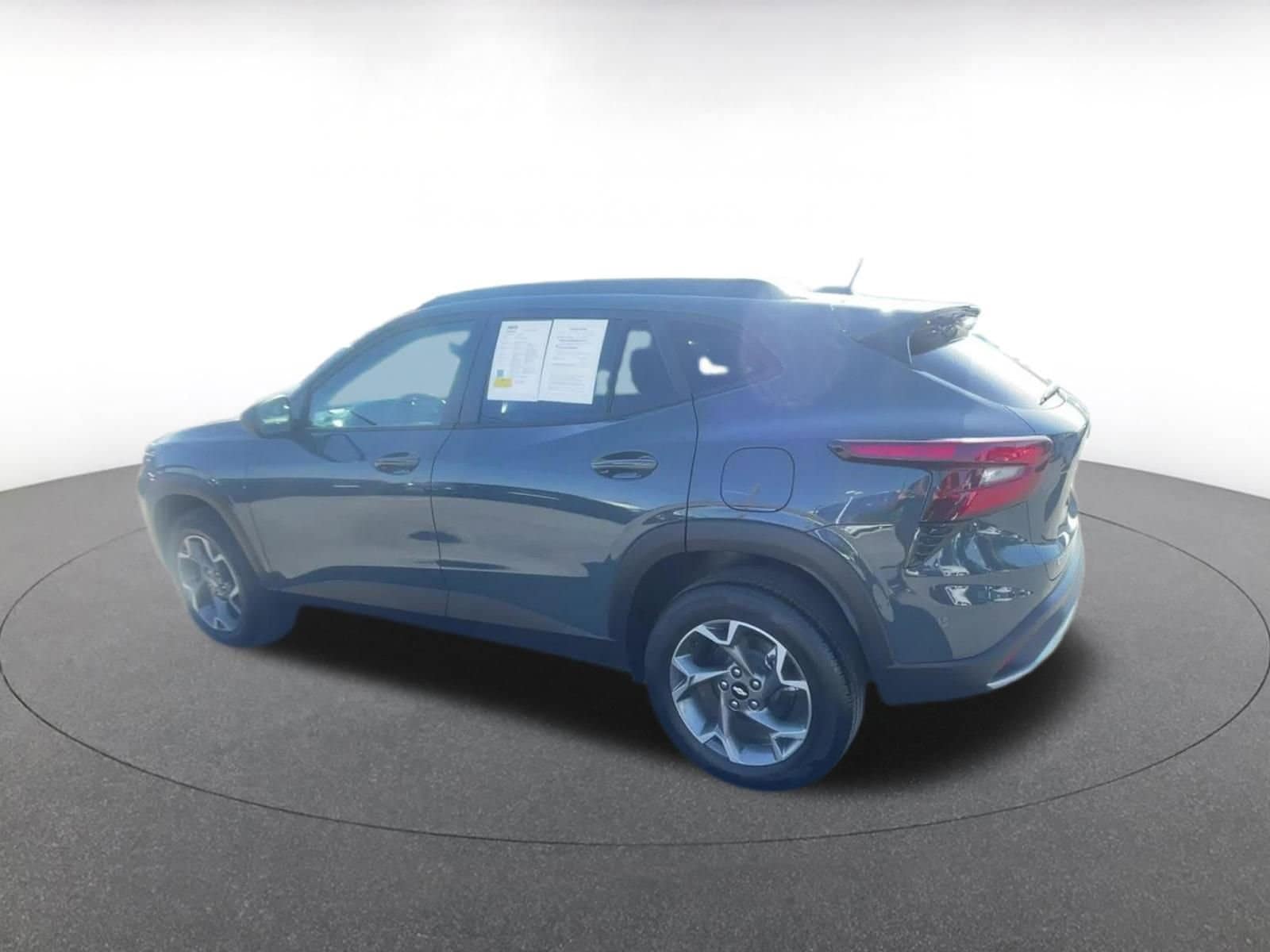 Thumbnail: 2025 Chevrolet Trax - 10