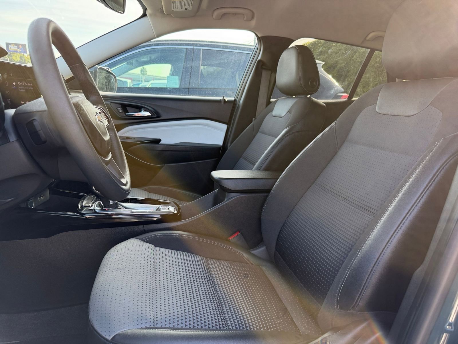 Thumbnail: 2025 Chevrolet Trax - 24