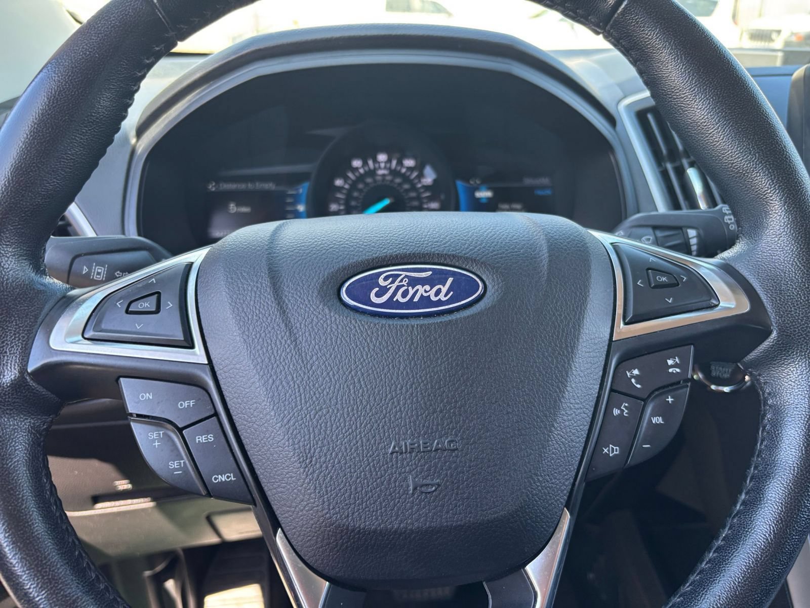 Thumbnail: 2023 Ford Edge - 28