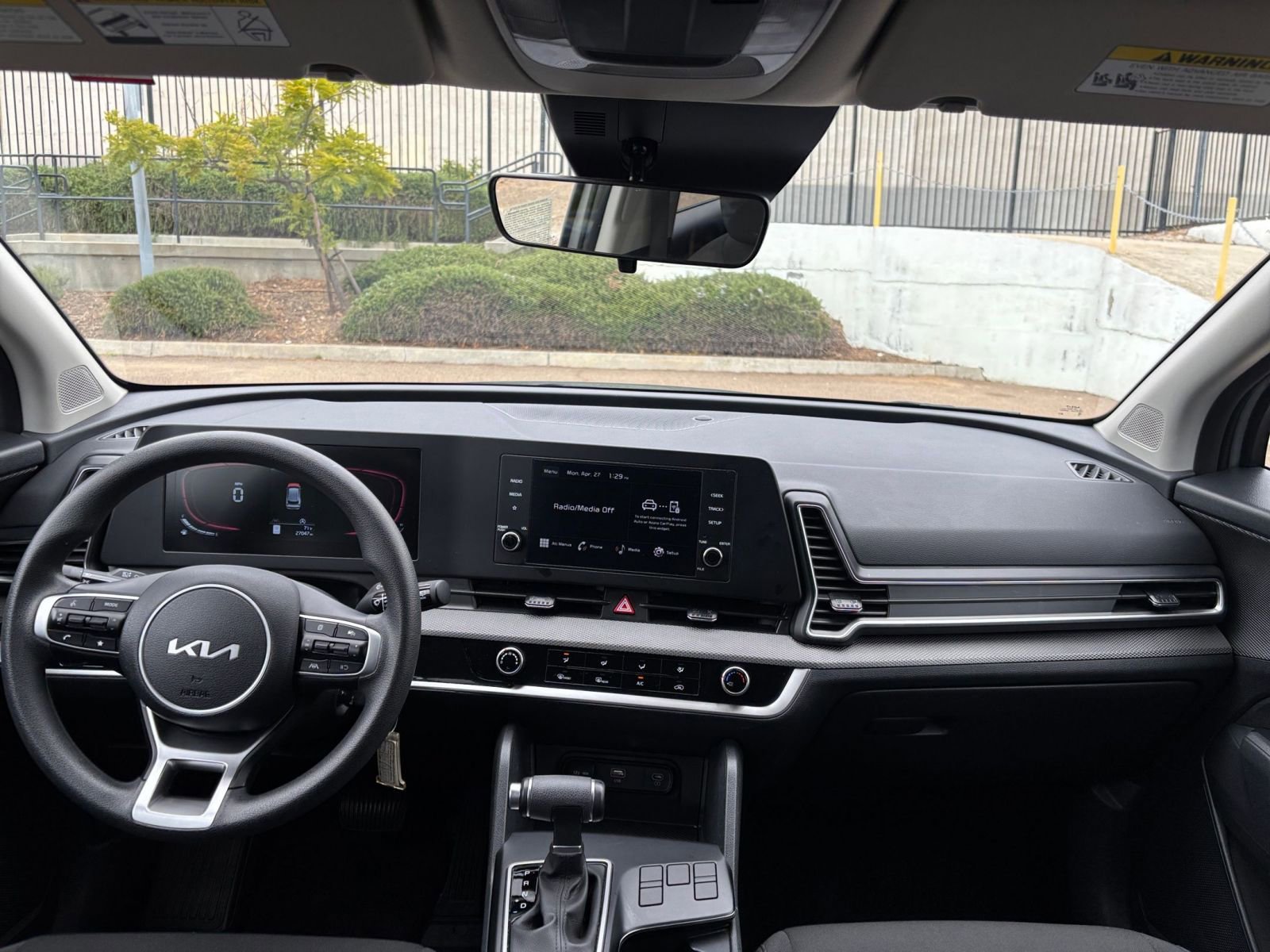 Thumbnail: 2025 Kia Sportage - 32