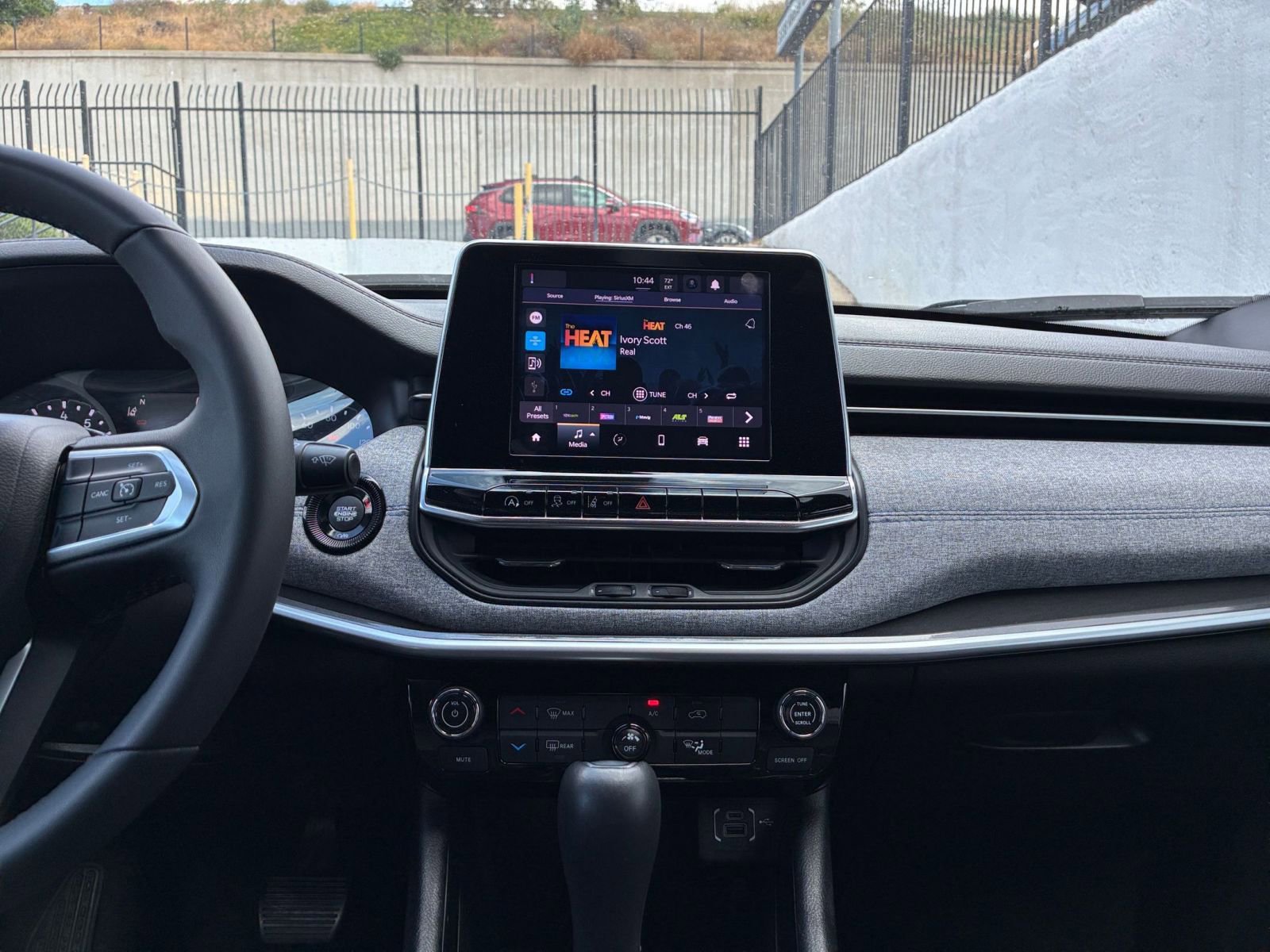 Thumbnail: 2025 Jeep Compass - 17