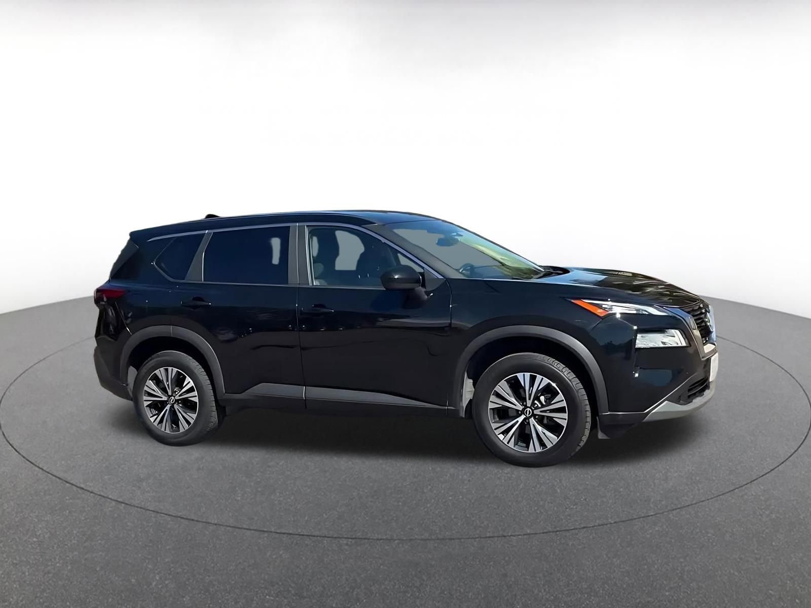 Thumbnail: 2023 Nissan Rogue - 2