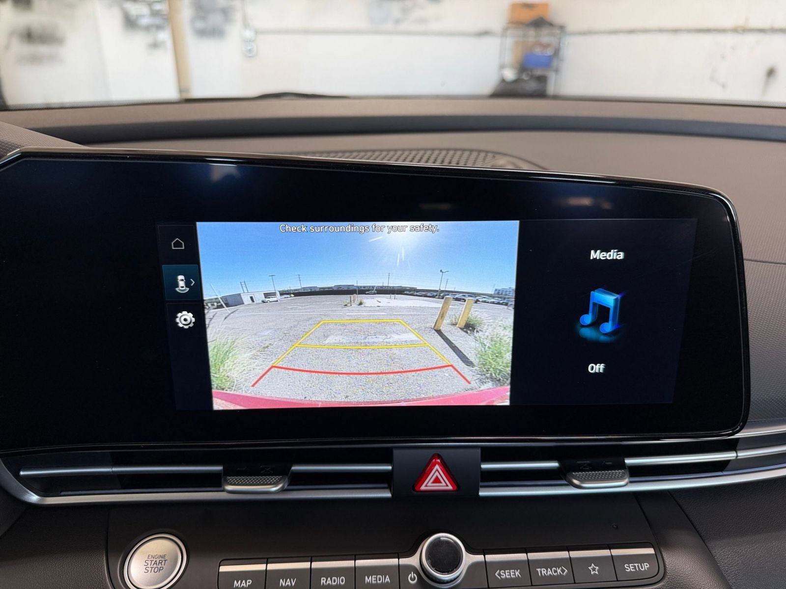 Thumbnail: 2025 Hyundai Elantra - 24