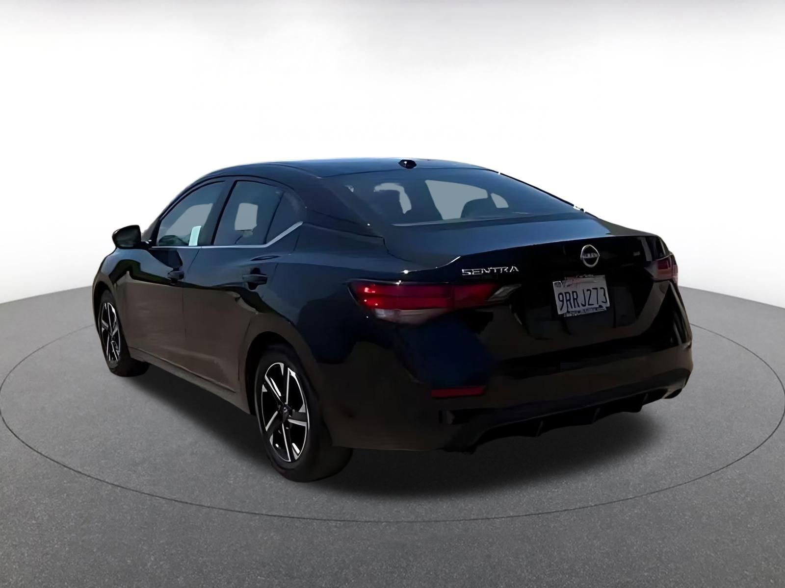 Thumbnail: 2025 Nissan Sentra - 11