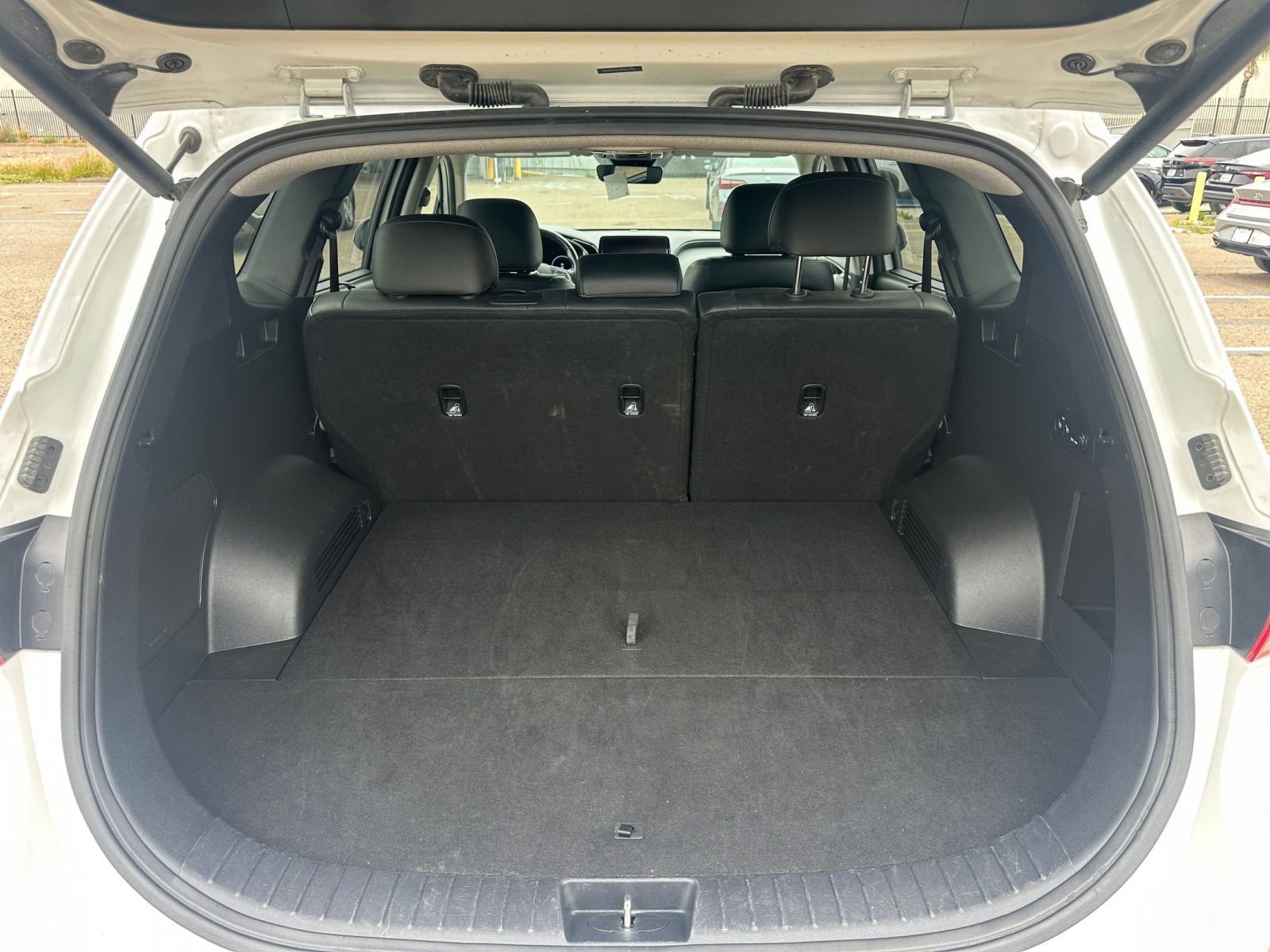 2023 Hyundai Santa Fe Limited 31