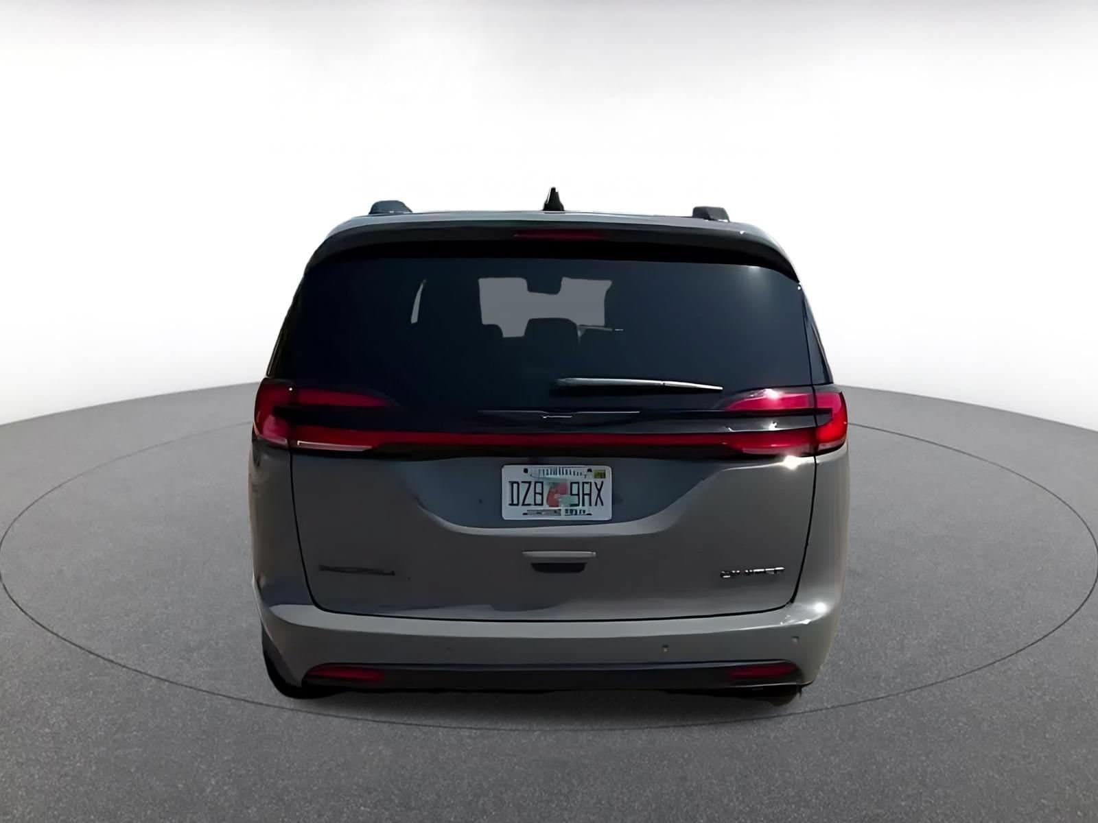 Thumbnail: 2025 Chrysler Pacifica - 12