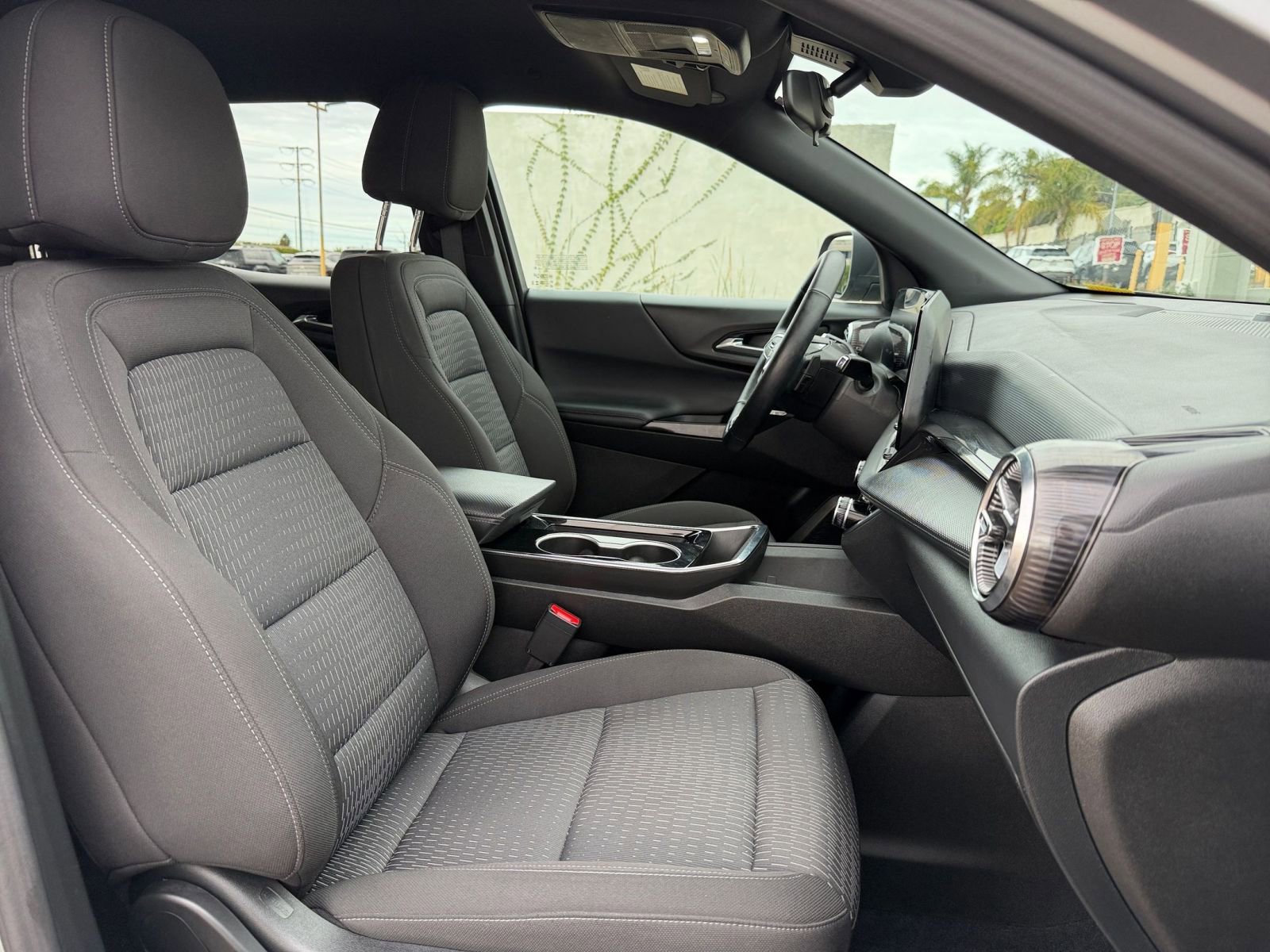 Thumbnail: 2025 Chevrolet Equinox - 35