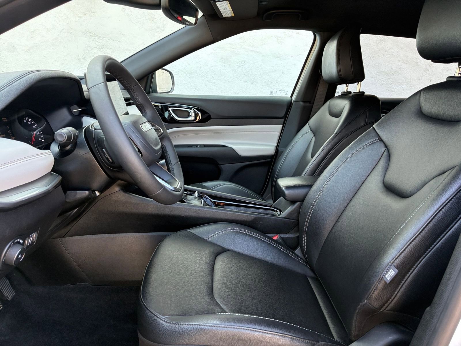 Thumbnail: 2025 Jeep Compass - 28