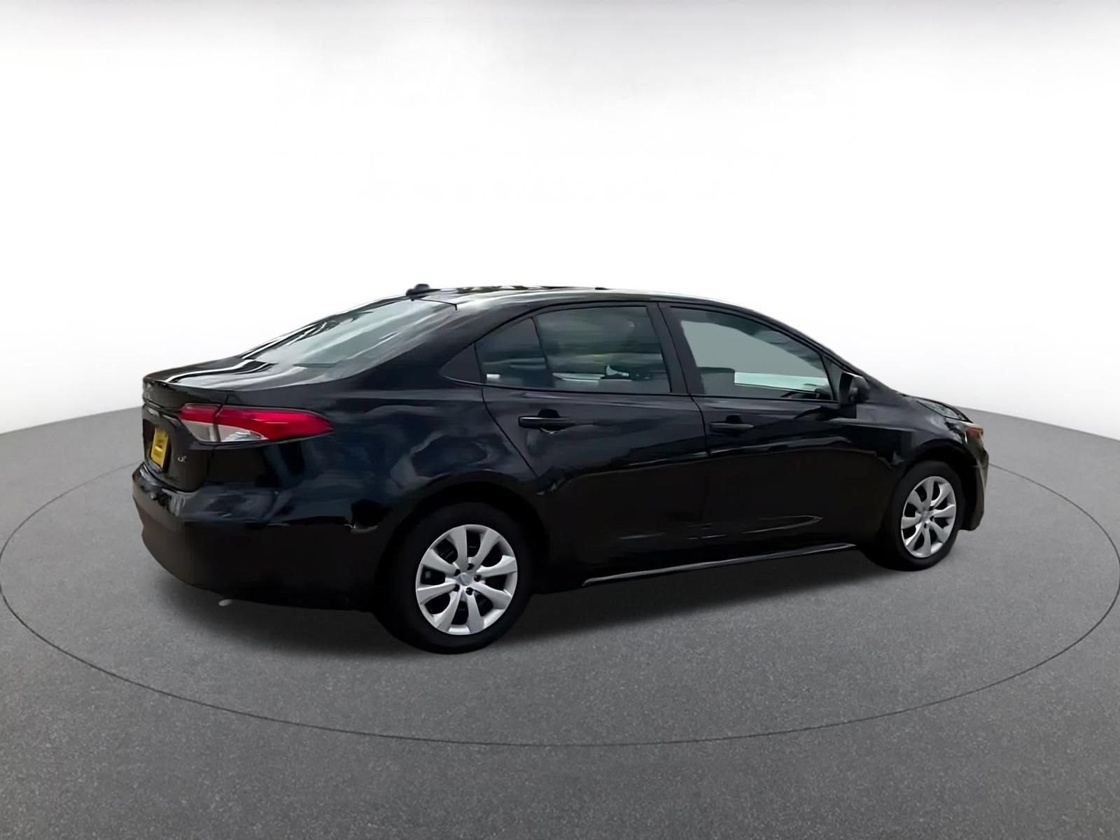 Thumbnail: 2025 Toyota Corolla - 12